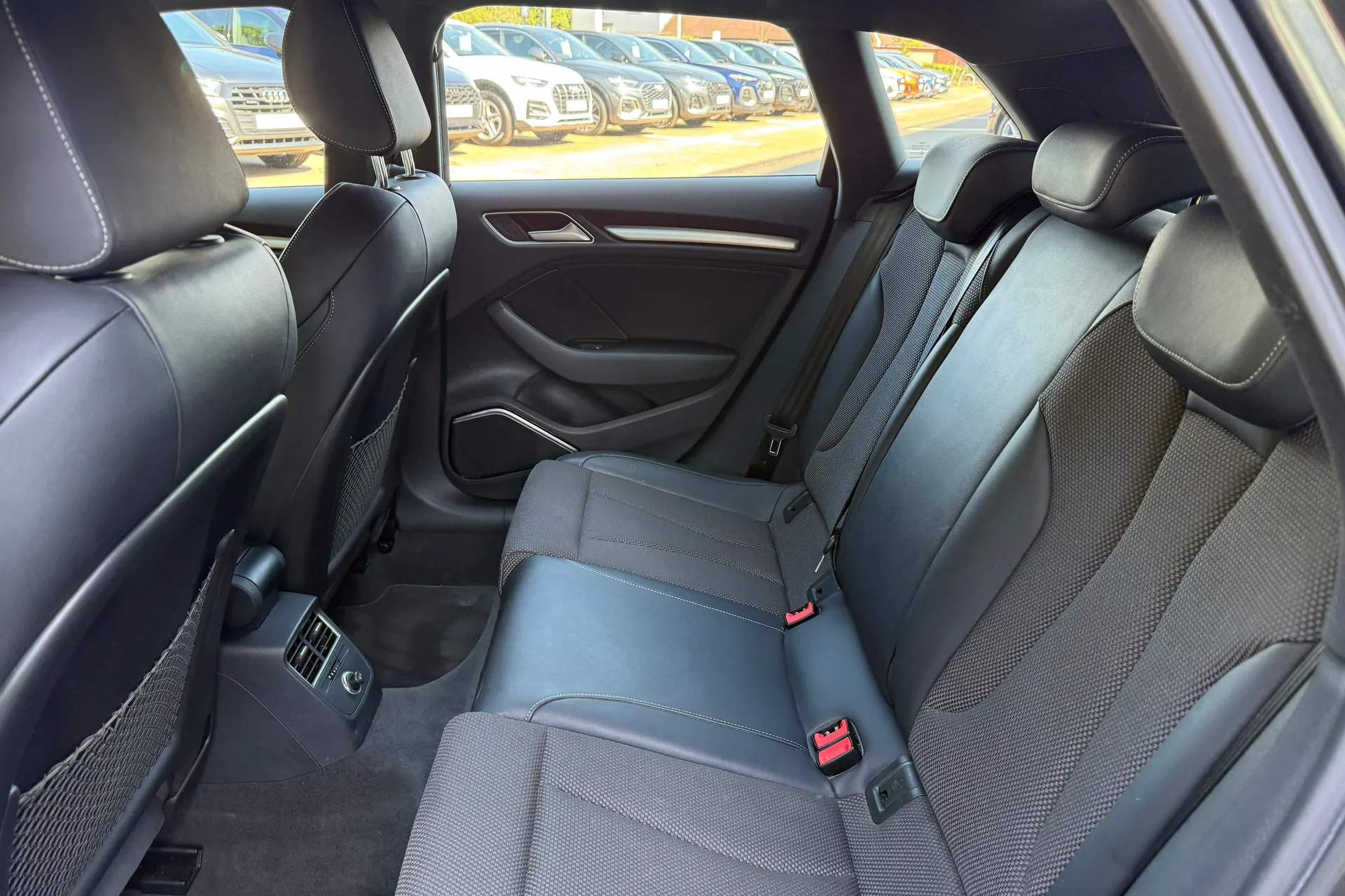 Audi A3 thumbnail image number 45