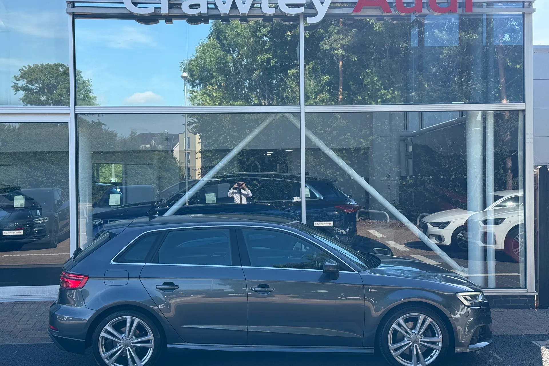 Audi A3 thumbnail image number 2