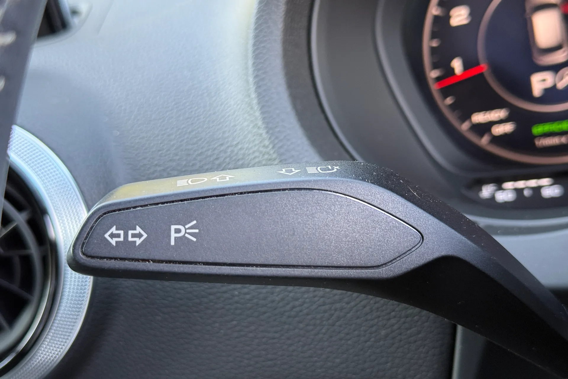 Audi A3 thumbnail image number 14