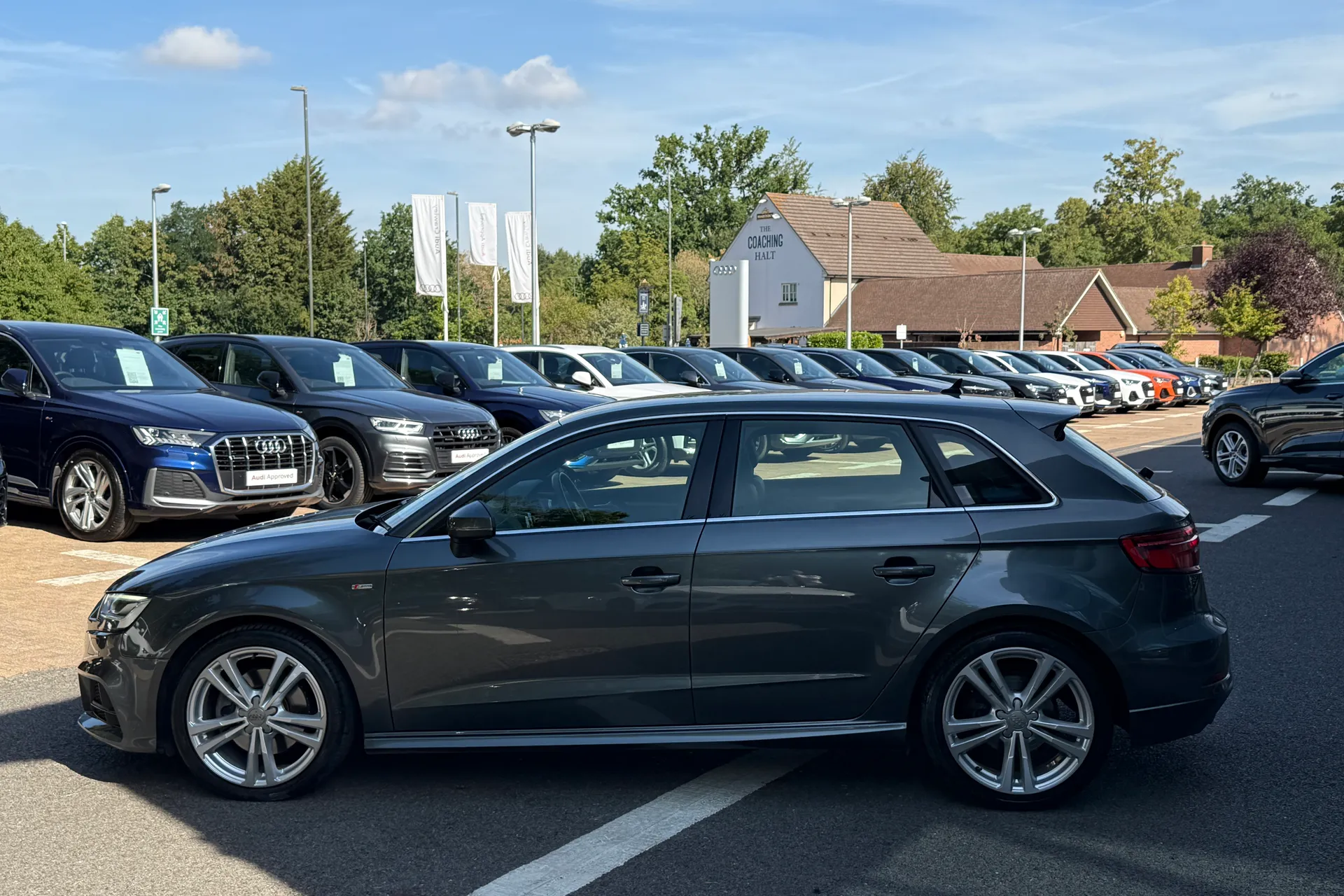 Audi A3 thumbnail image number 42