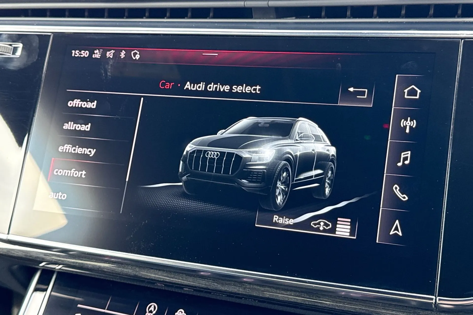 Audi Q8 thumbnail image number 14