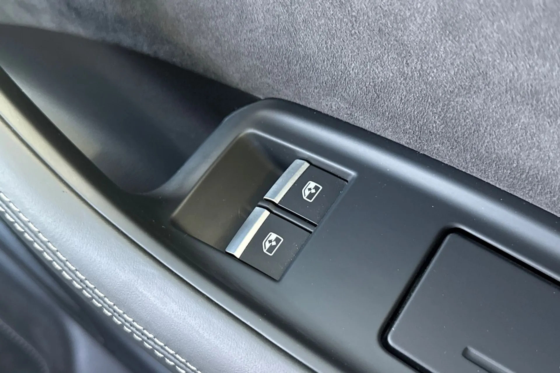 Audi Q8 thumbnail image number 48