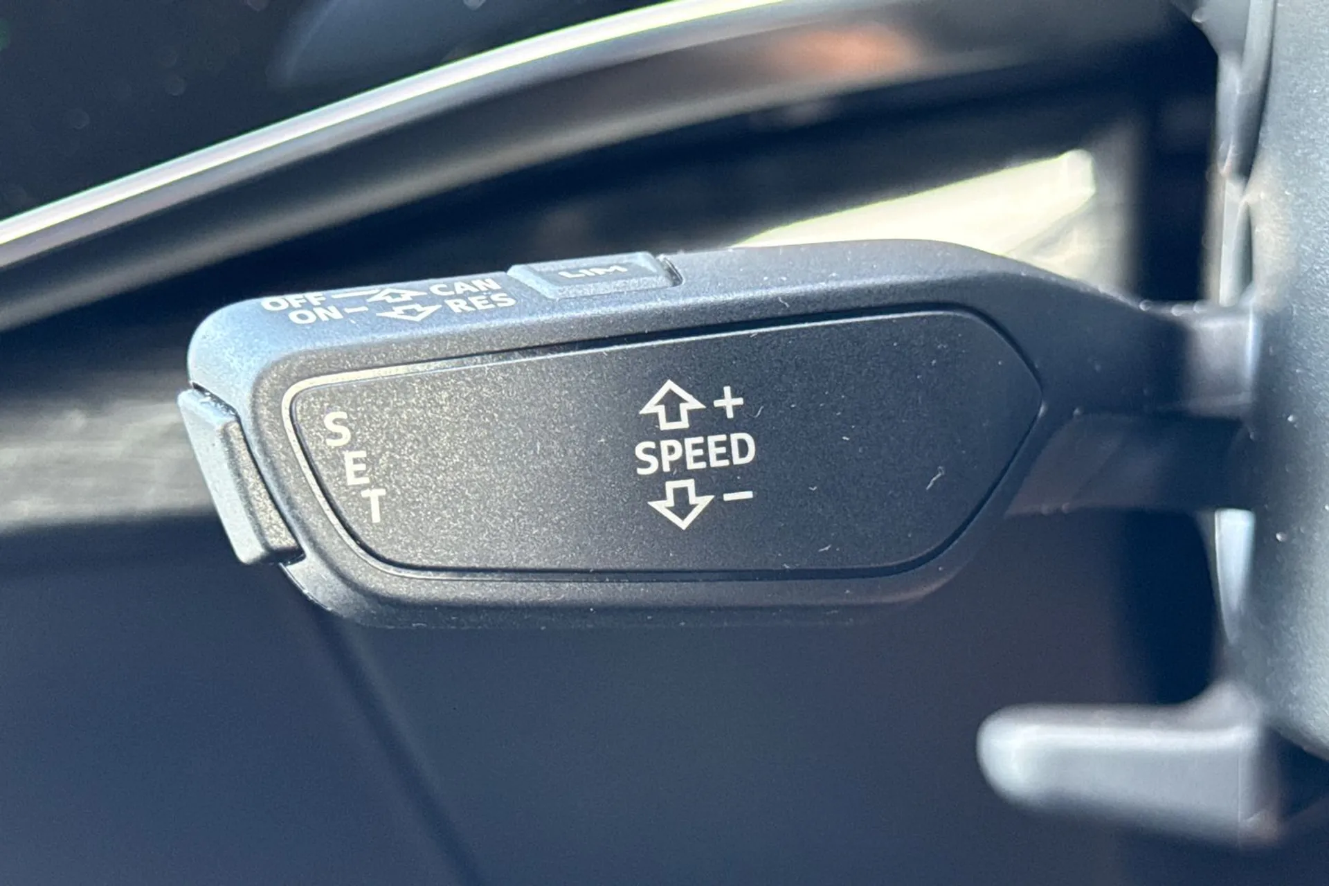 Audi Q8 thumbnail image number 22