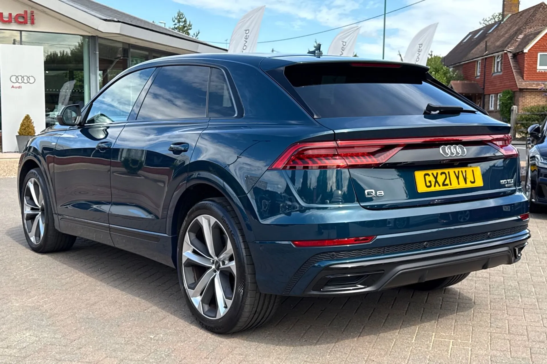 Audi Q8 thumbnail image number 6
