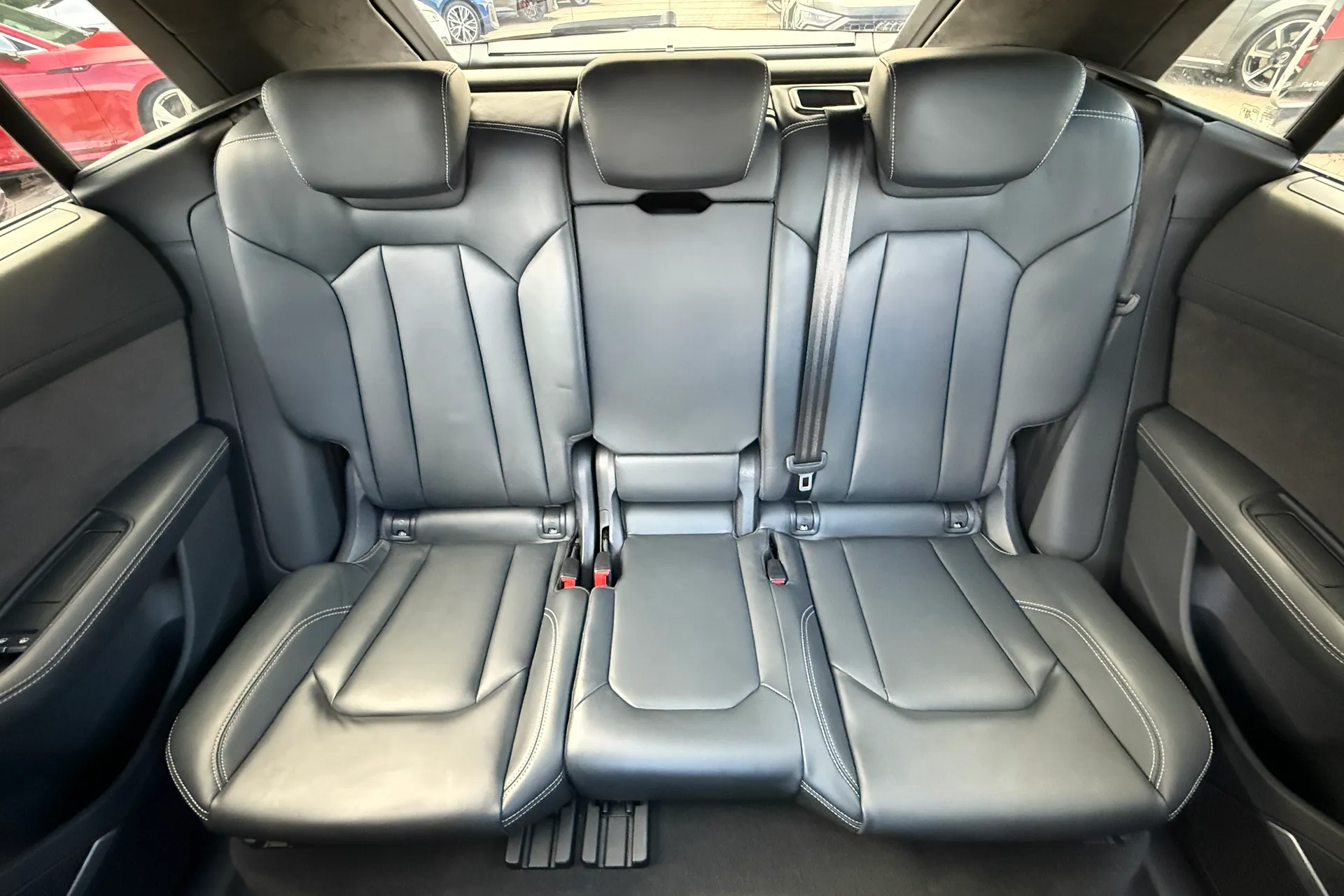 Audi Q8 thumbnail image number 7