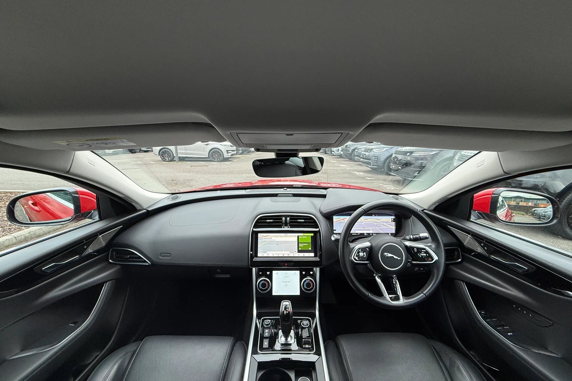 Jaguar XE thumbnail image number 4