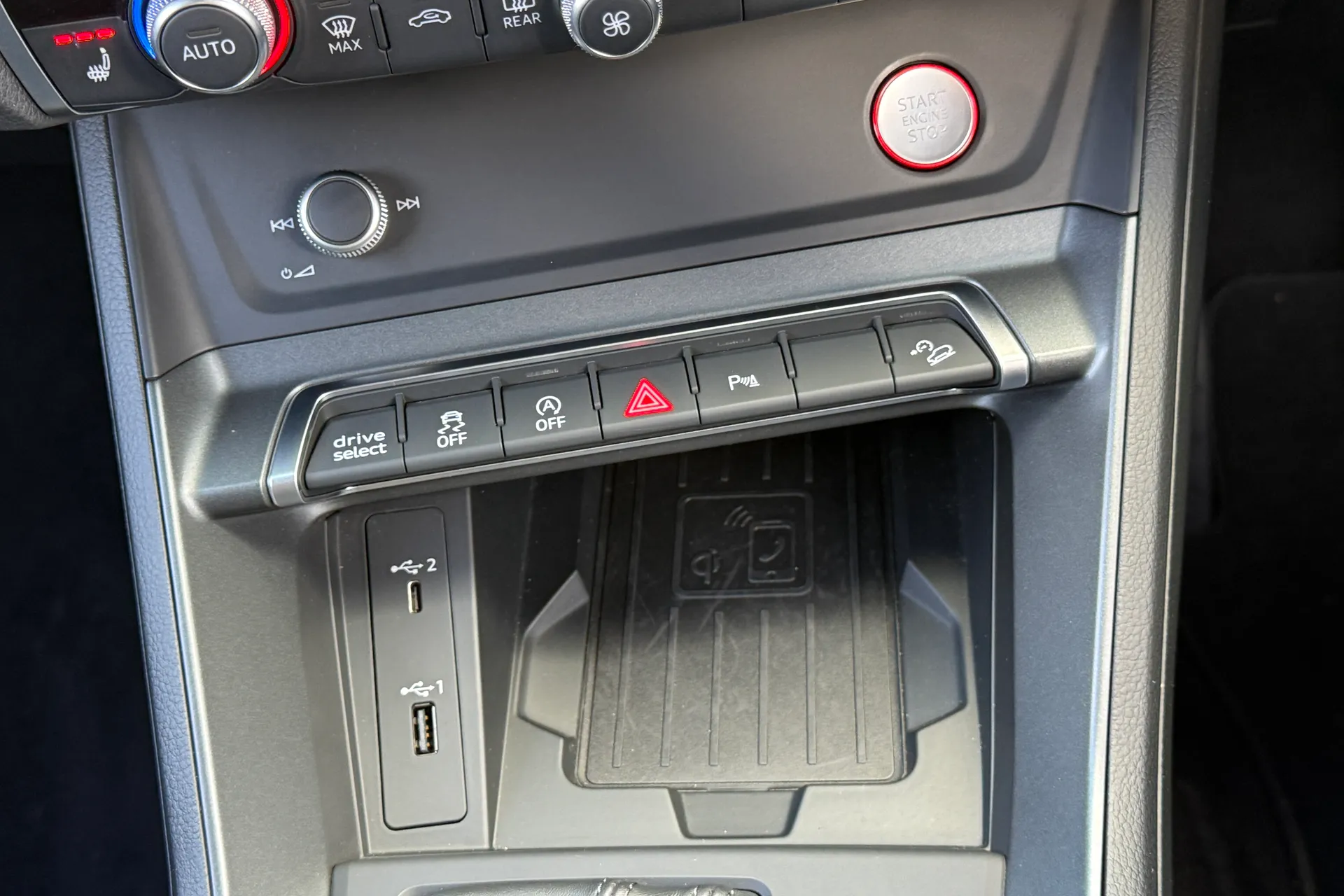 Audi RS Q3 thumbnail image number 17