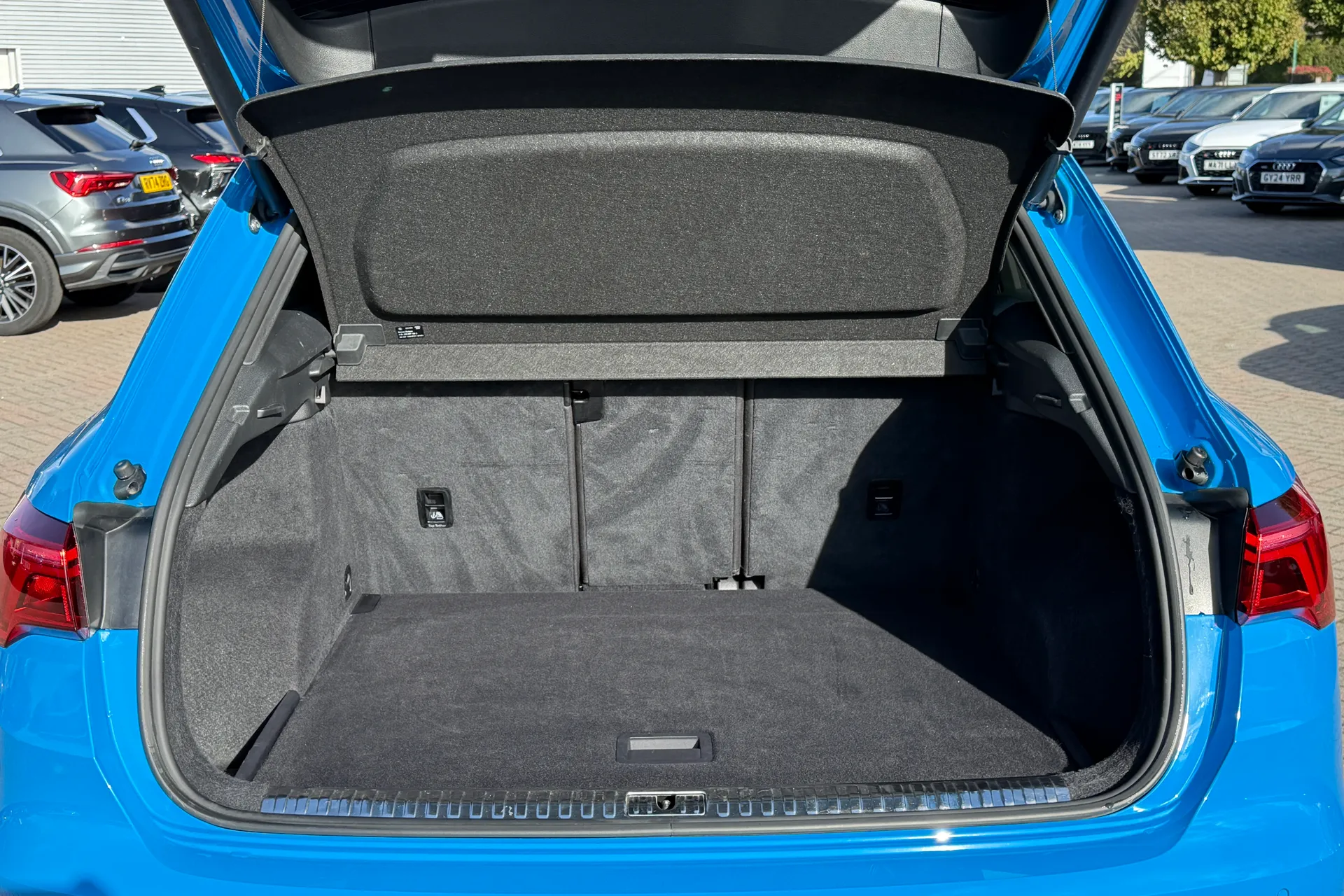 Audi RS Q3 thumbnail image number 38