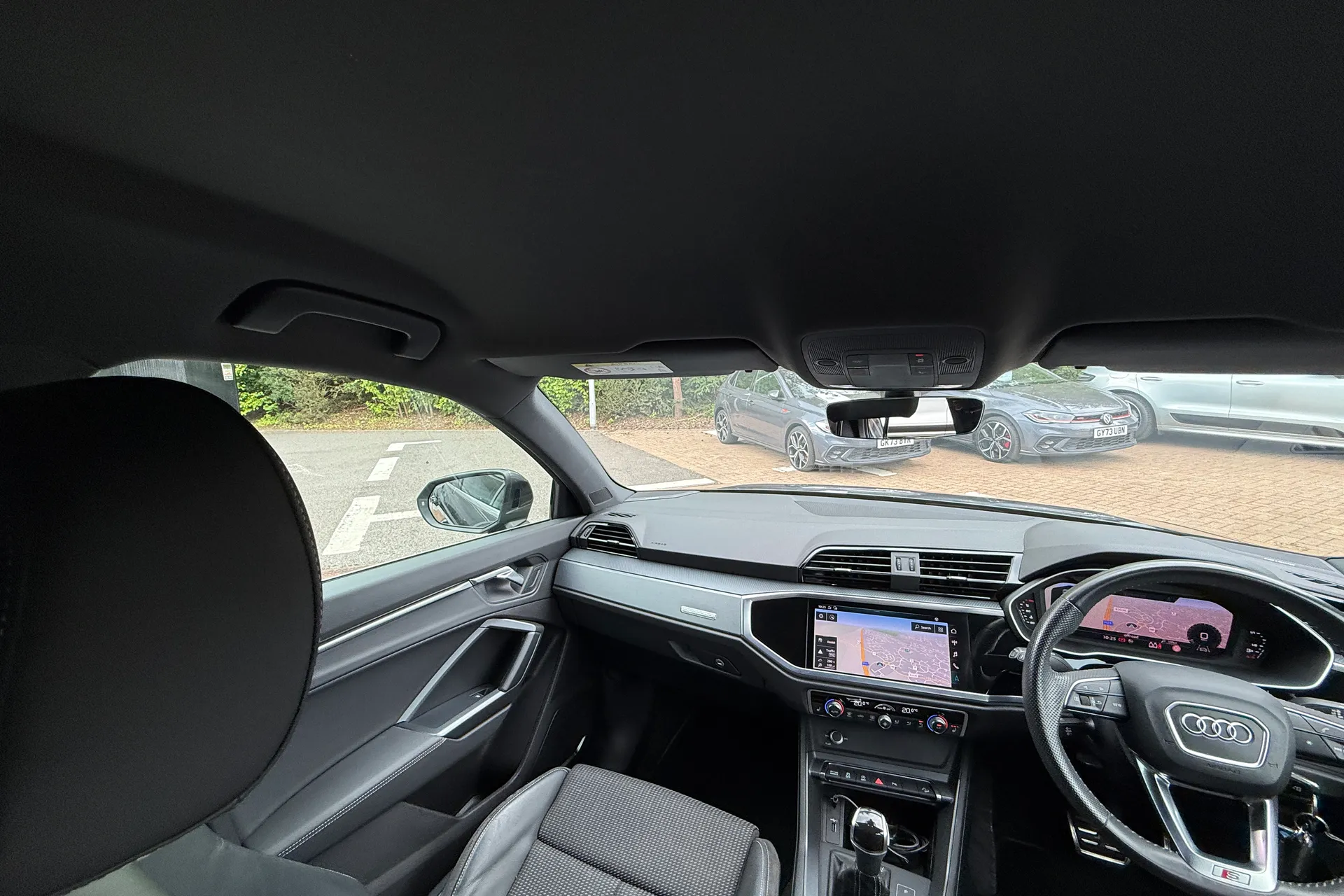 Audi Q3 thumbnail image number 38