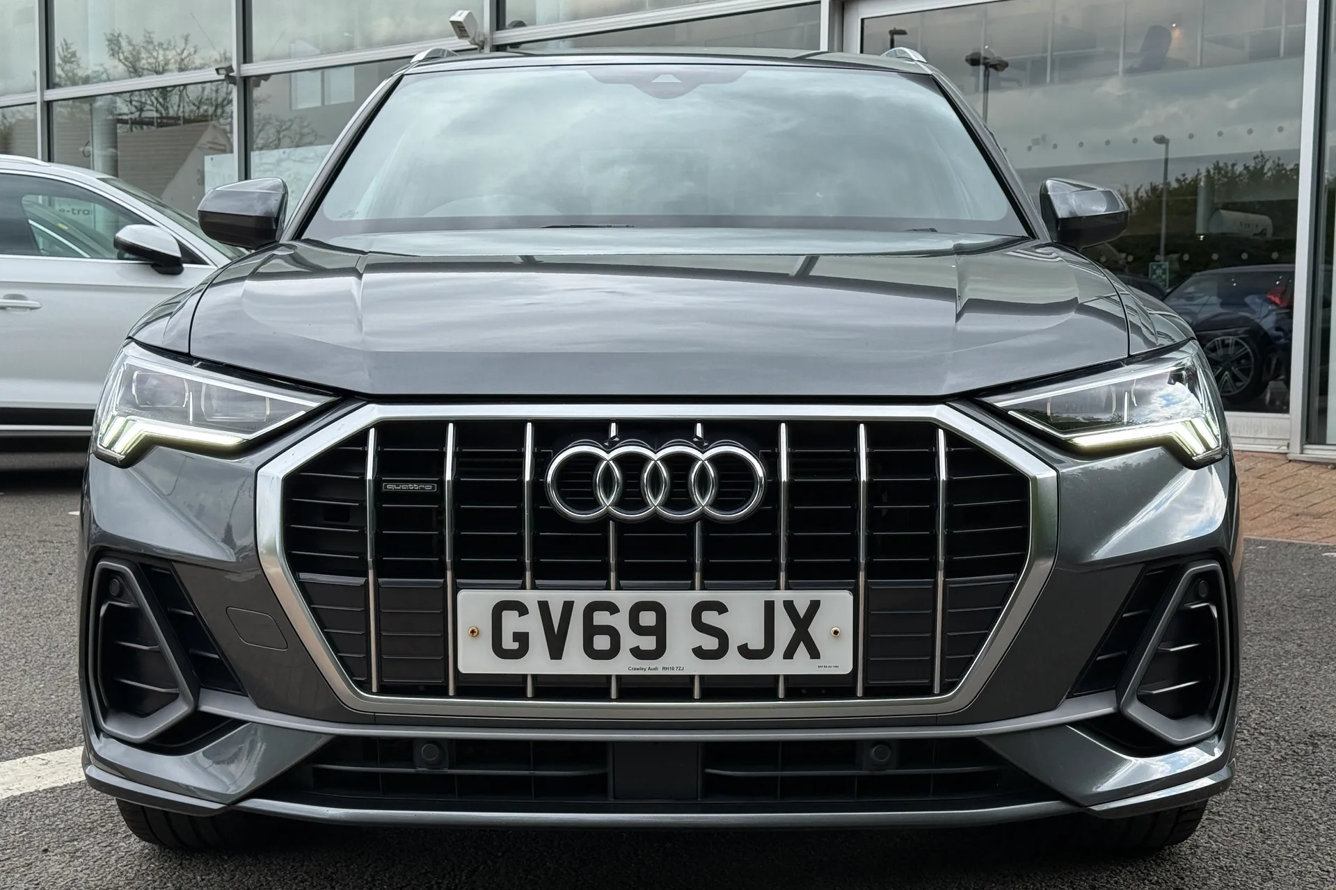 Audi Q3 thumbnail image number 57