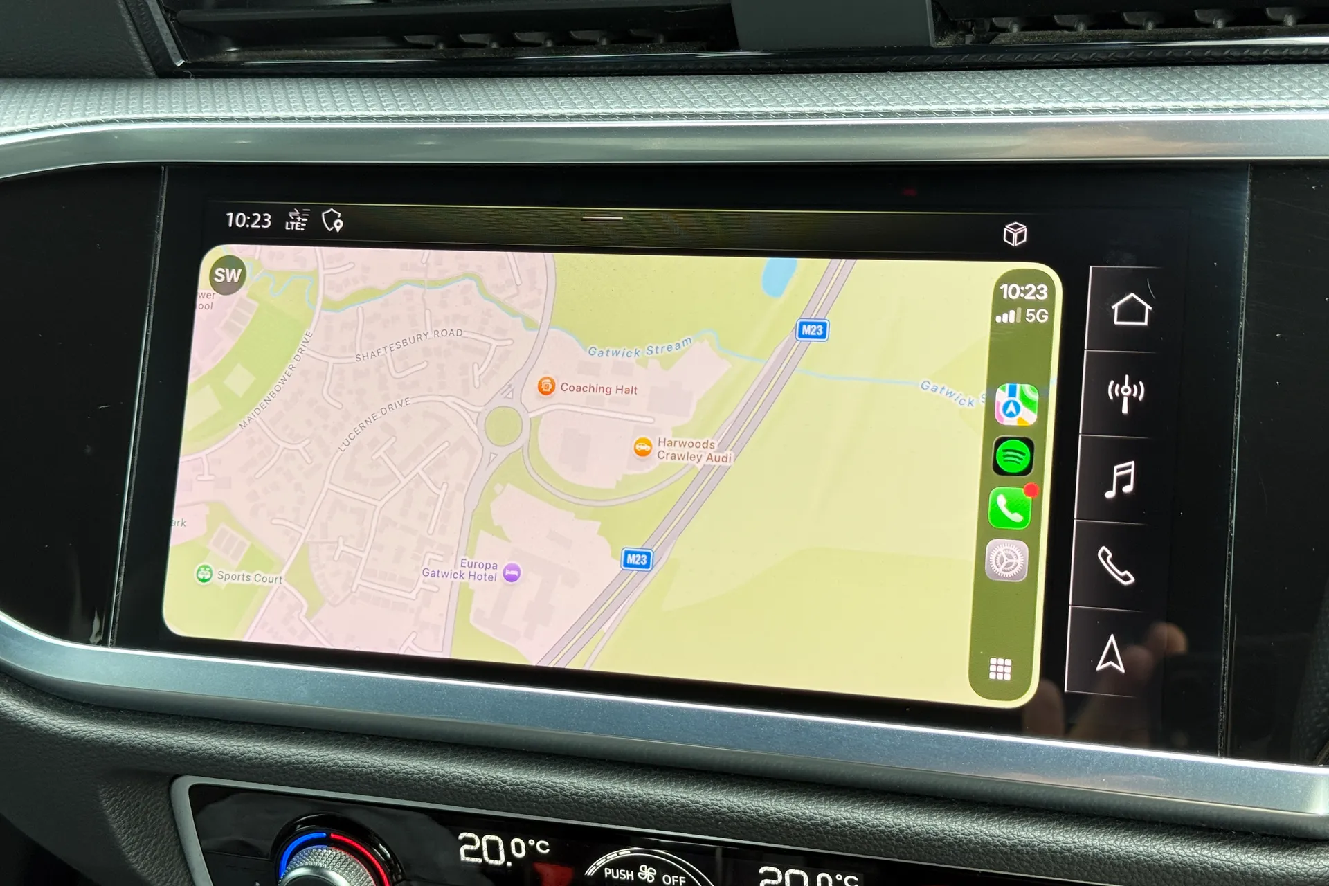 Audi Q3 thumbnail image number 8