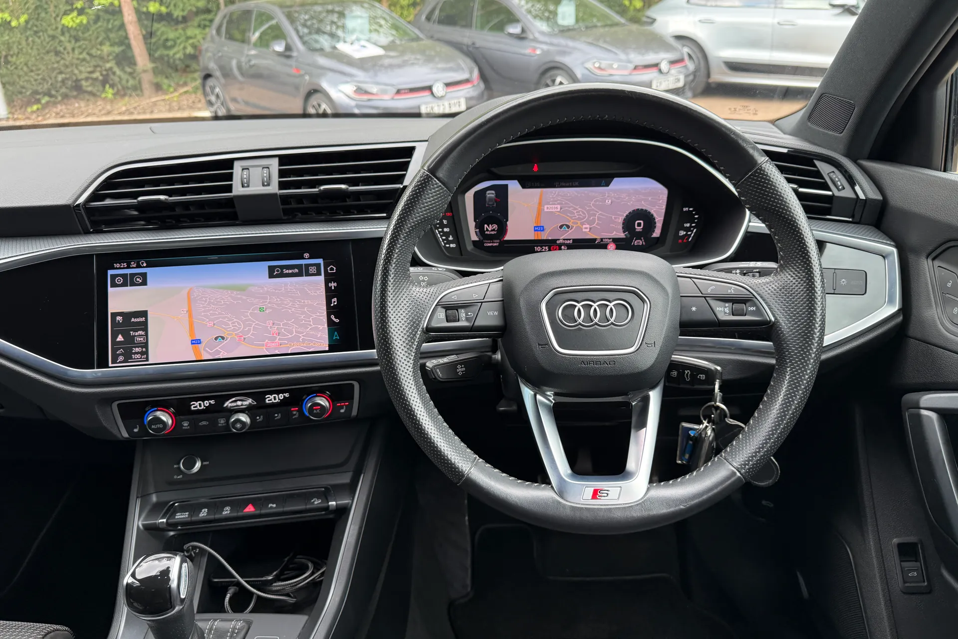 Audi Q3 thumbnail image number 41