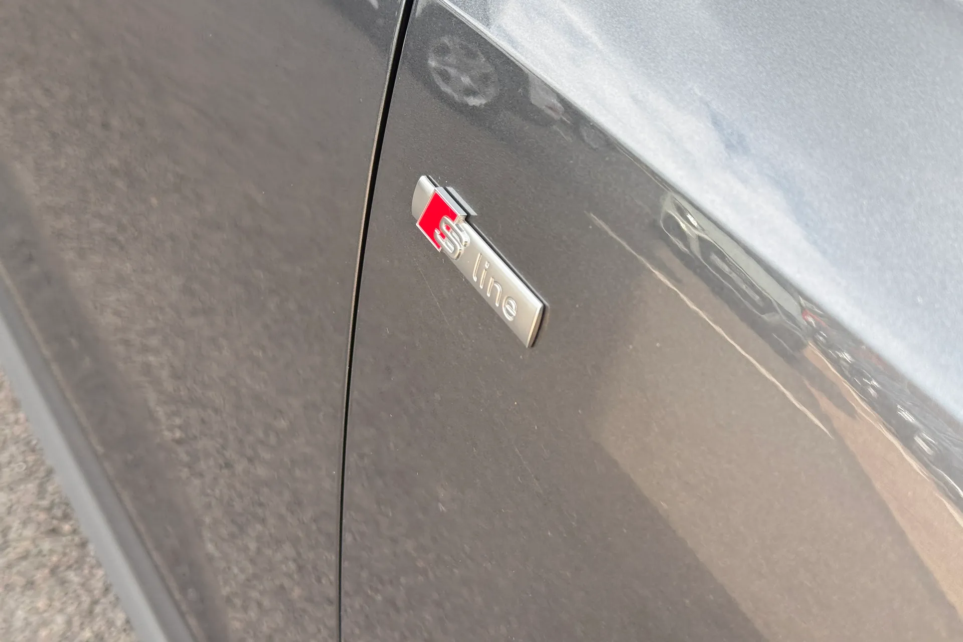 Audi Q3 thumbnail image number 12