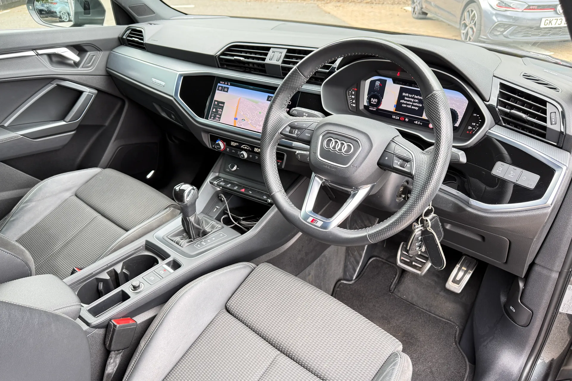 Audi Q3 thumbnail image number 29