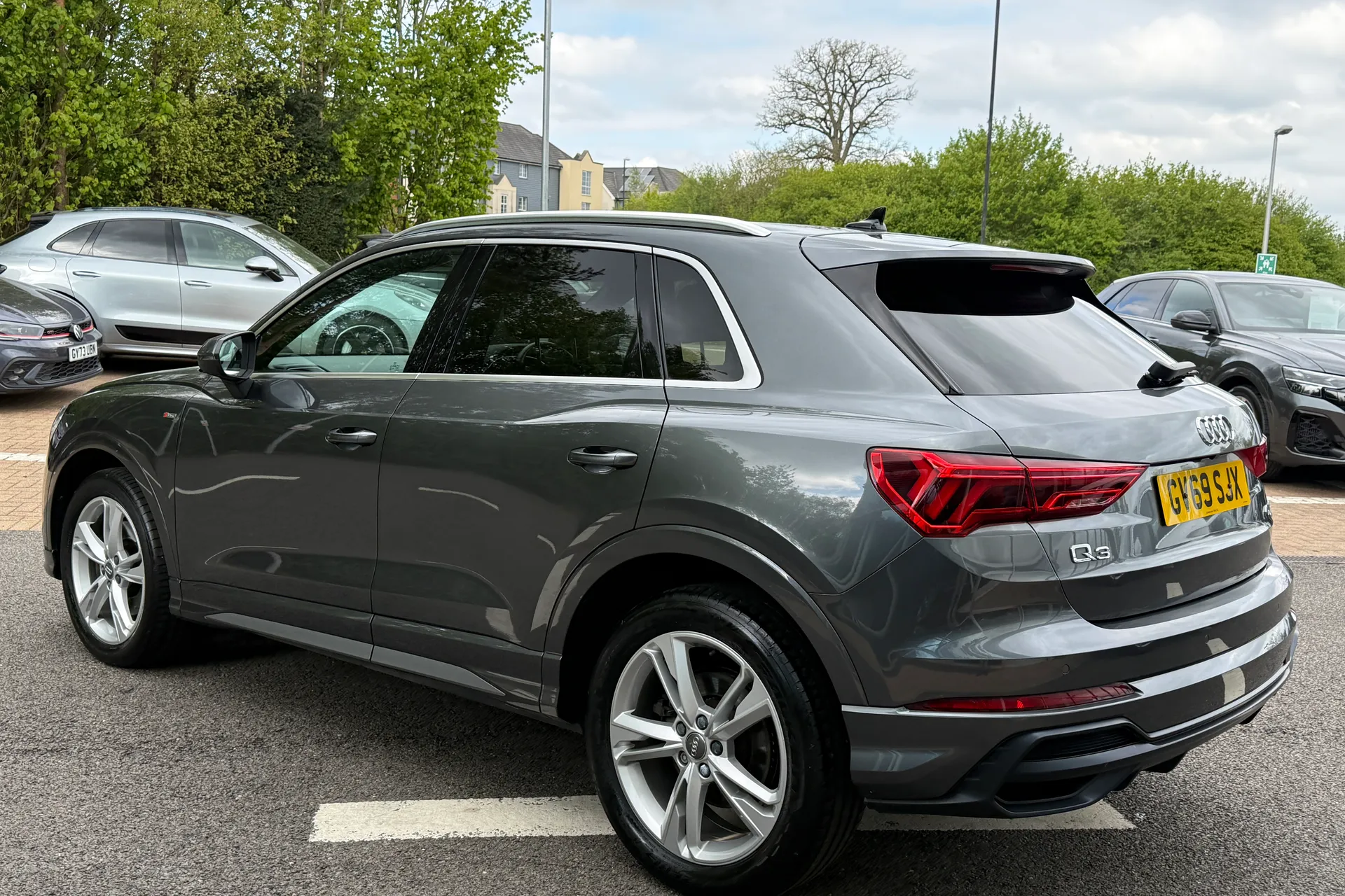 Audi Q3 thumbnail image number 49