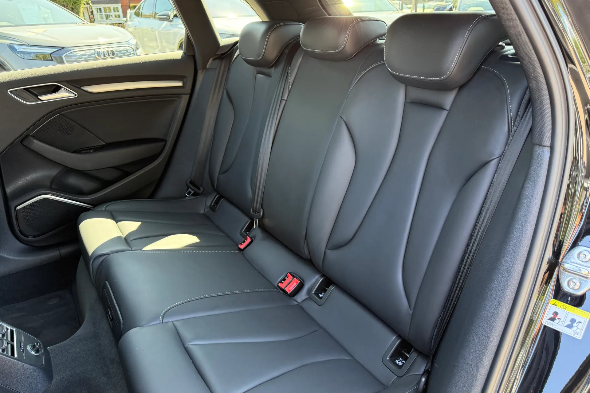 Audi A3 thumbnail image number 38