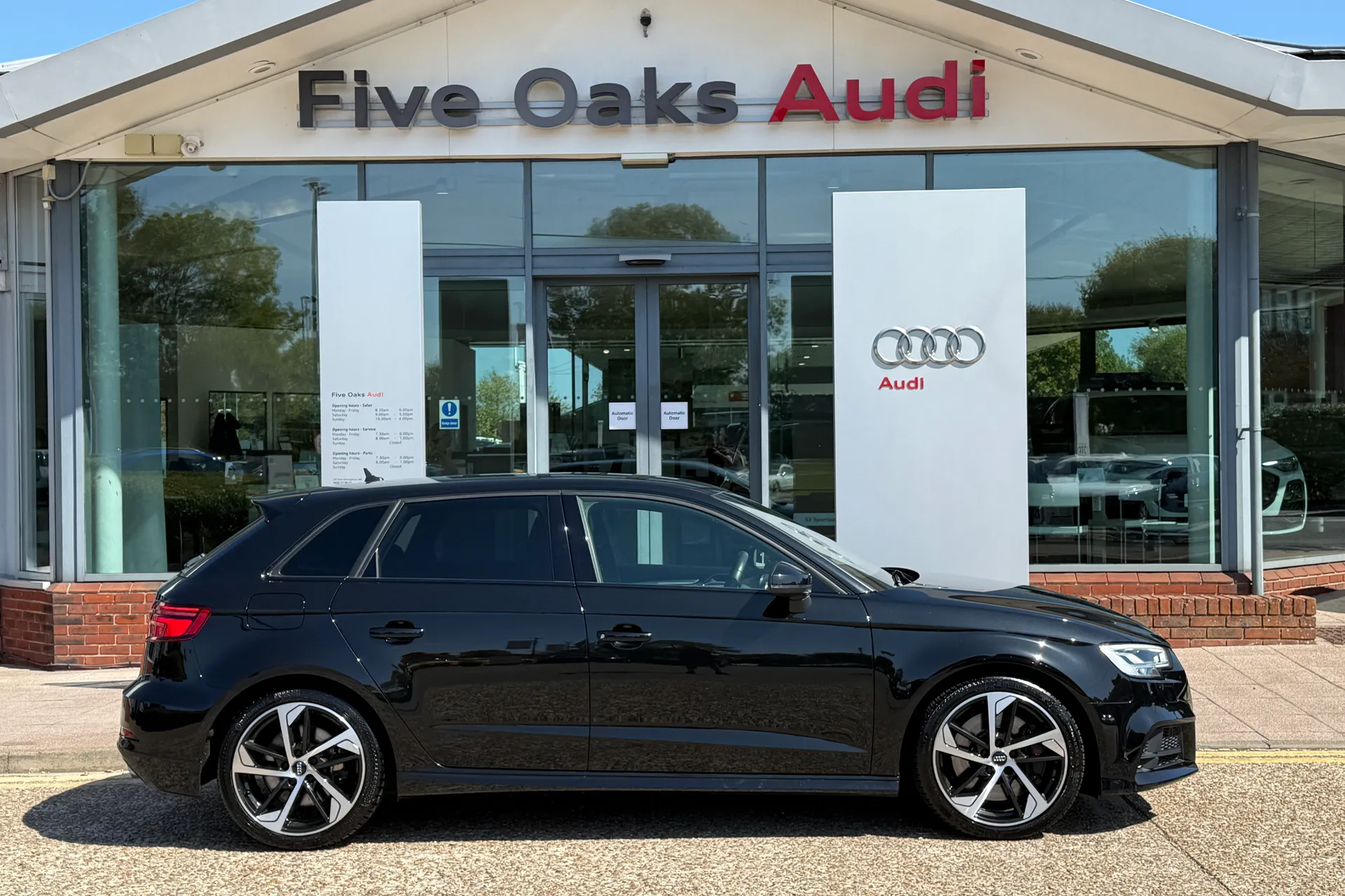 Audi A3 thumbnail image number 2