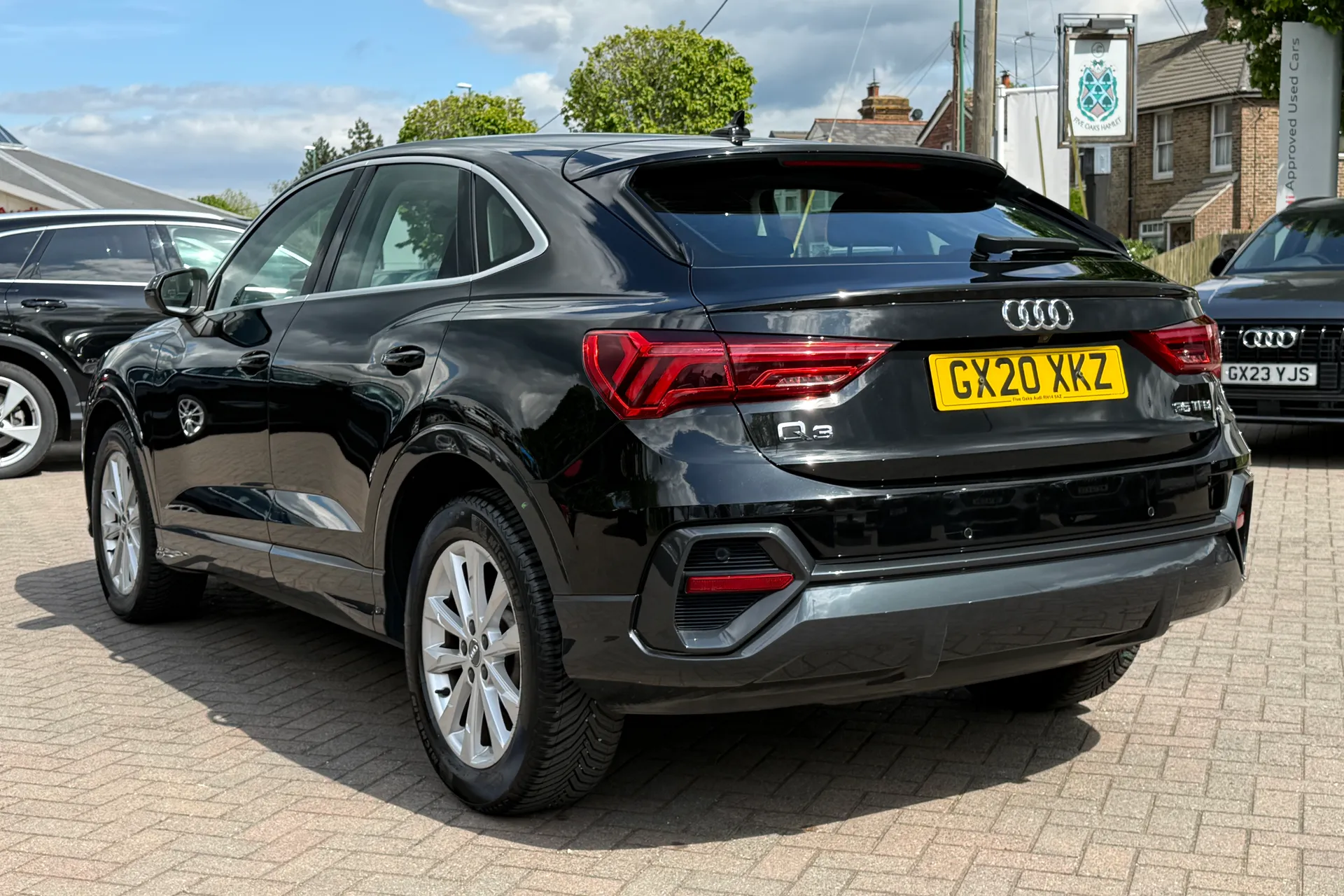 Audi Q3 thumbnail image number 35