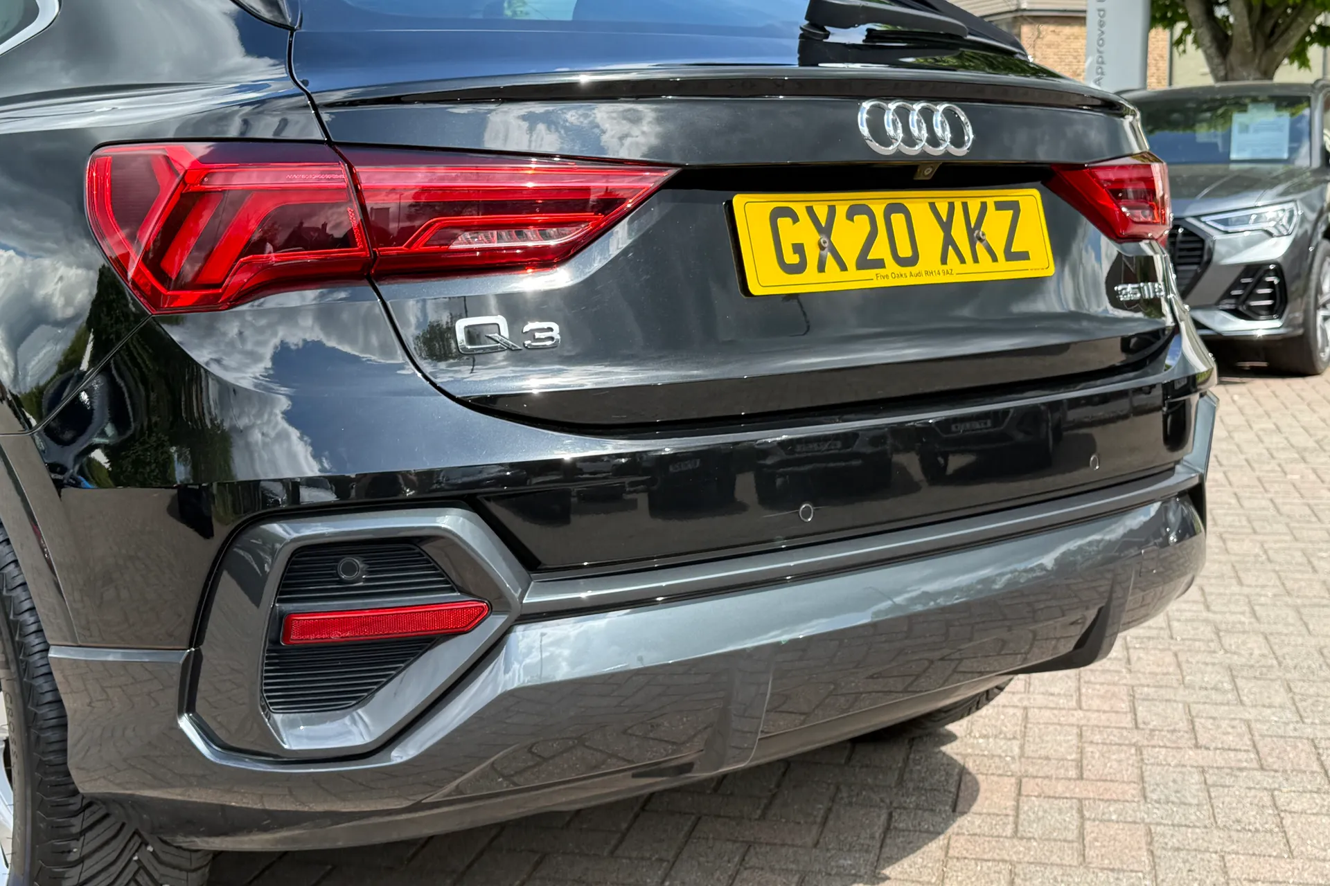 Audi Q3 thumbnail image number 50