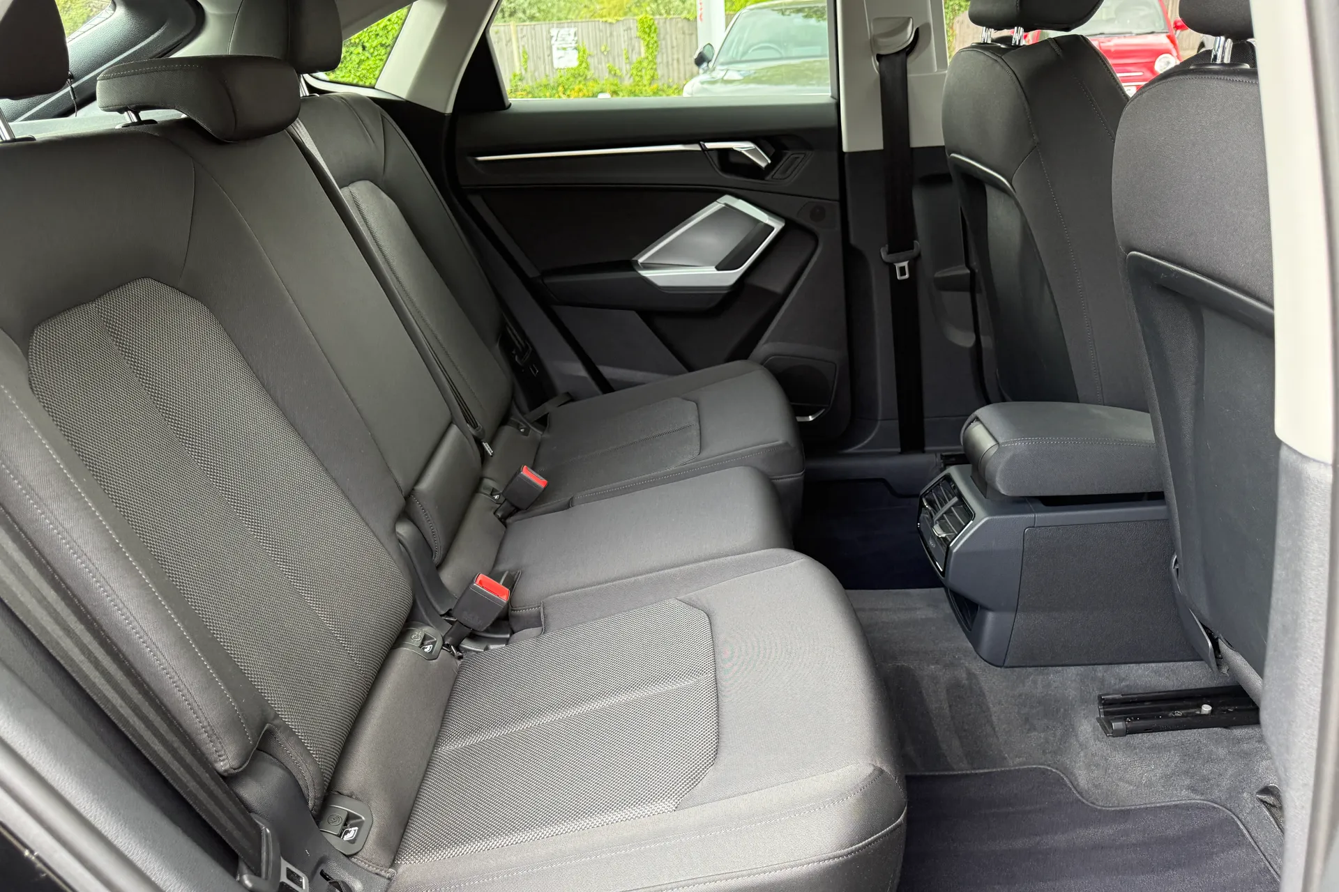 Audi Q3 thumbnail image number 46