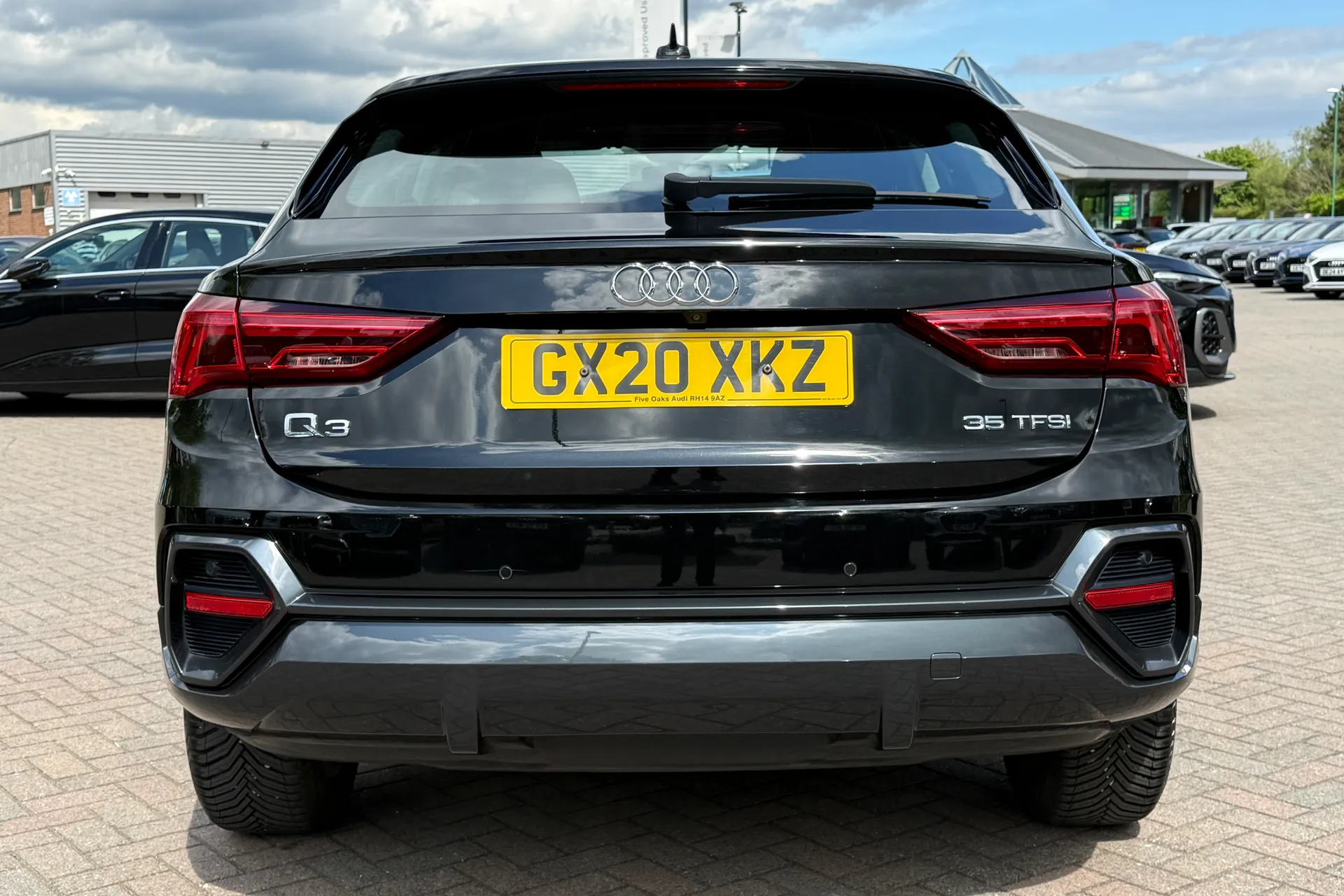 Audi Q3 thumbnail image number 34