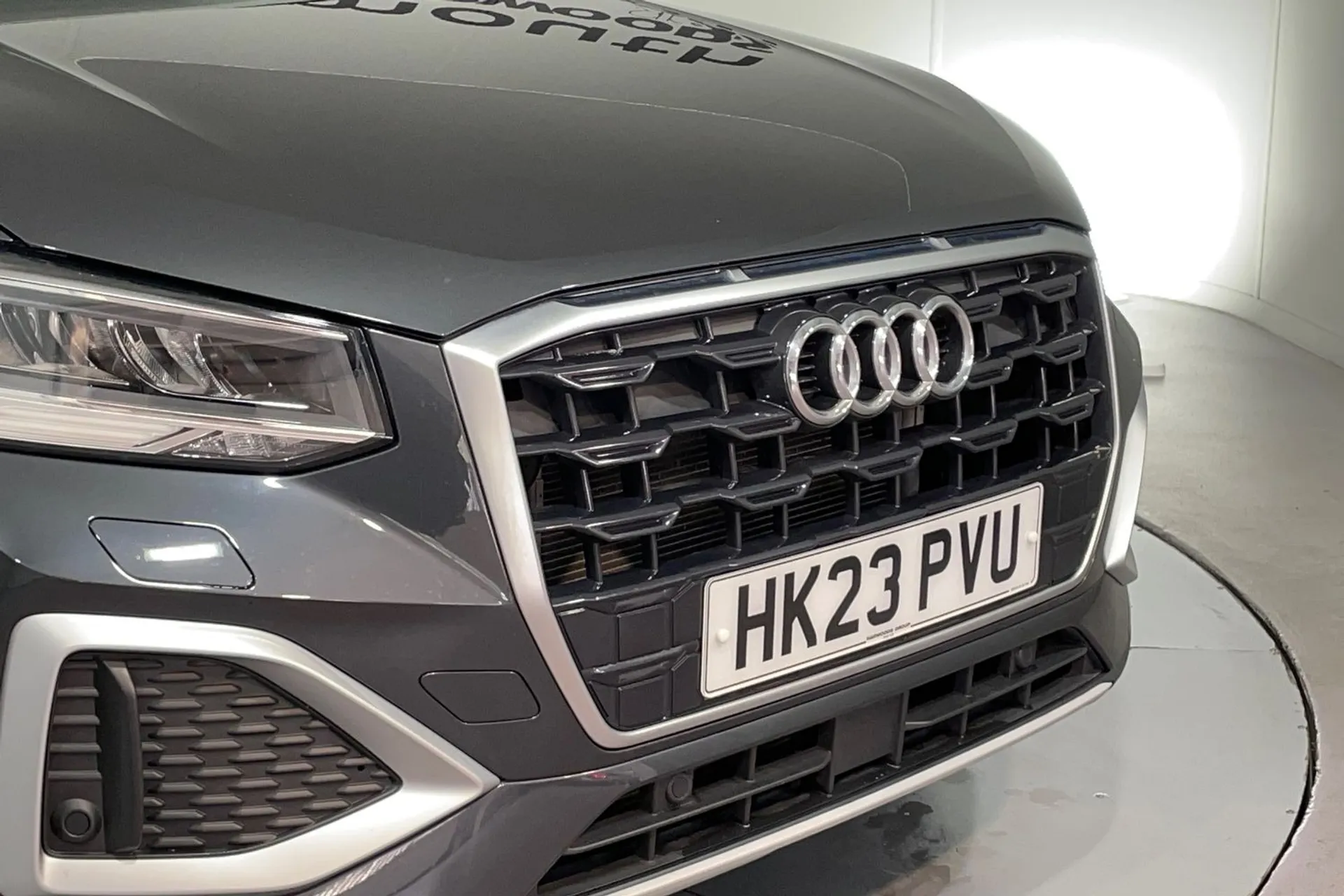 Audi Q2 thumbnail image number 15