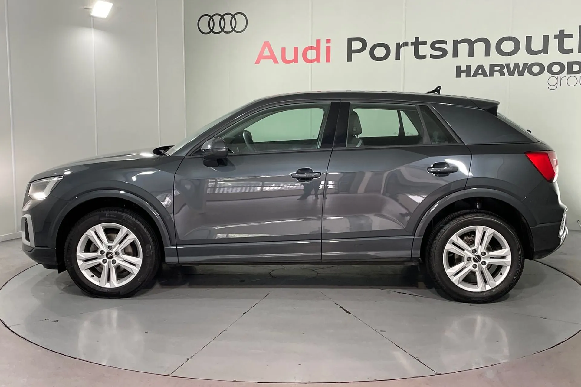 Audi Q2 thumbnail image number 11