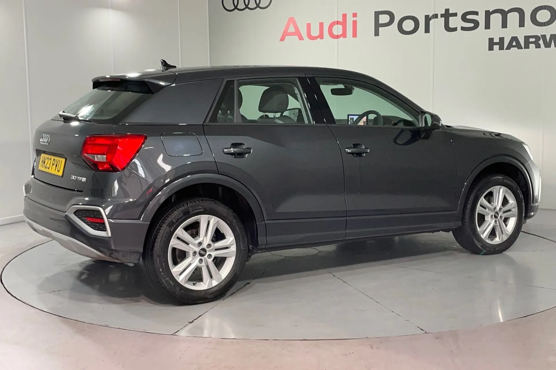 Audi Q2 thumbnail image number 10