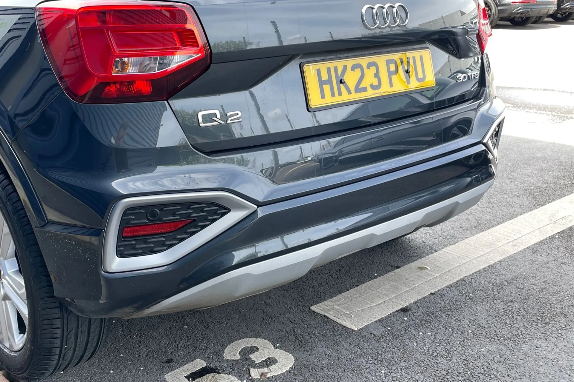 Audi Q2 thumbnail image number 16