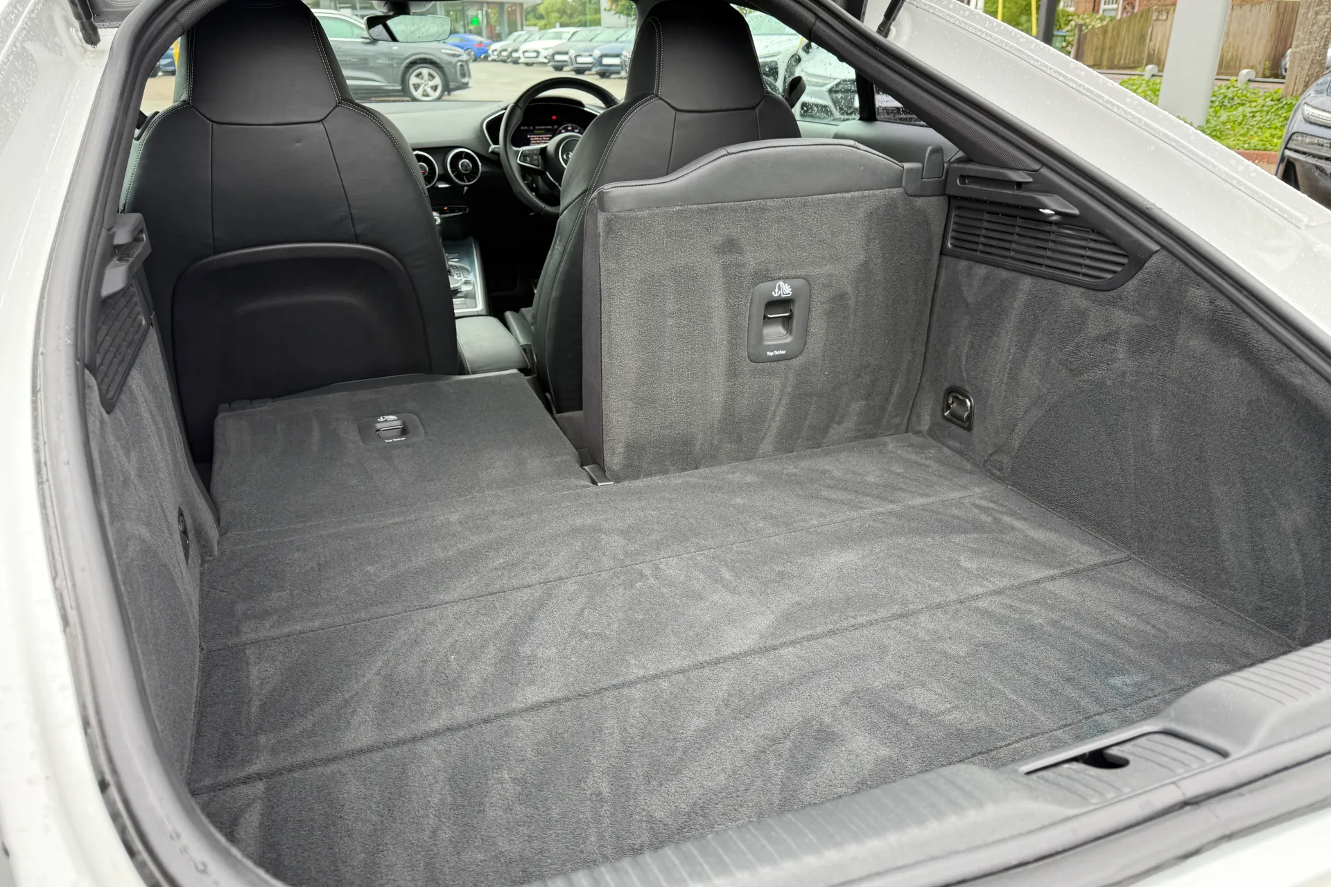 Audi TT thumbnail image number 32