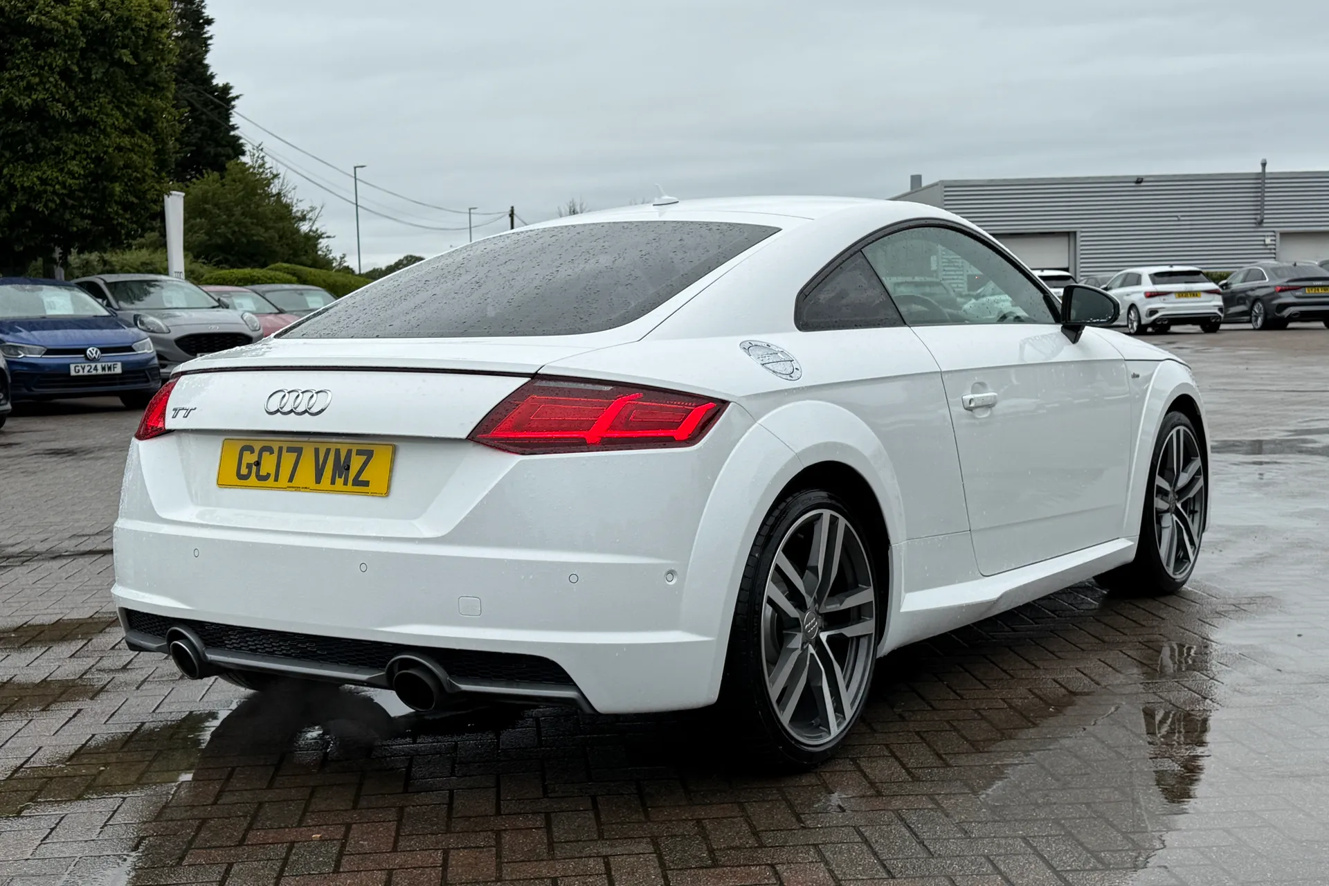 Audi TT thumbnail image number 28