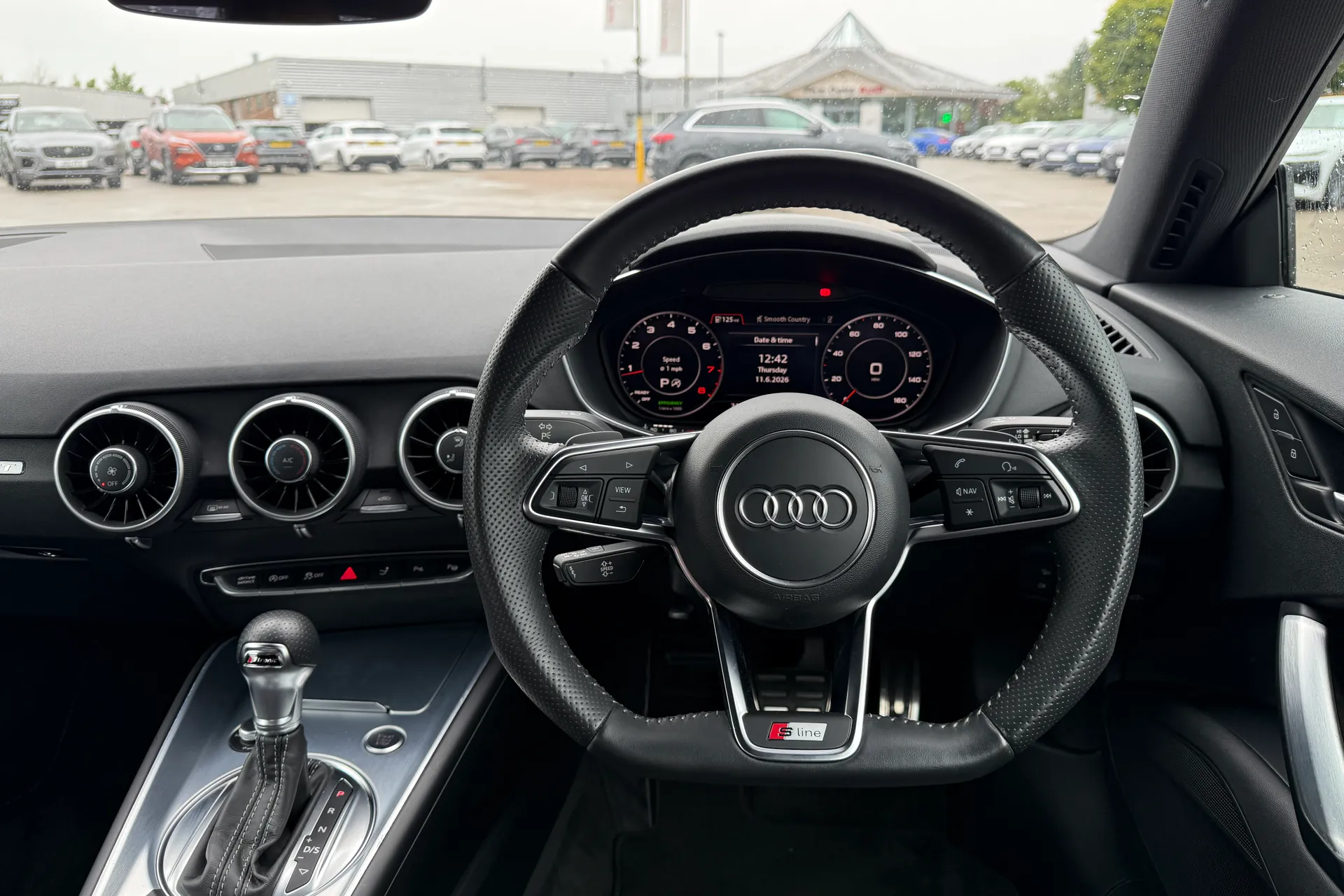 Audi TT thumbnail image number 6
