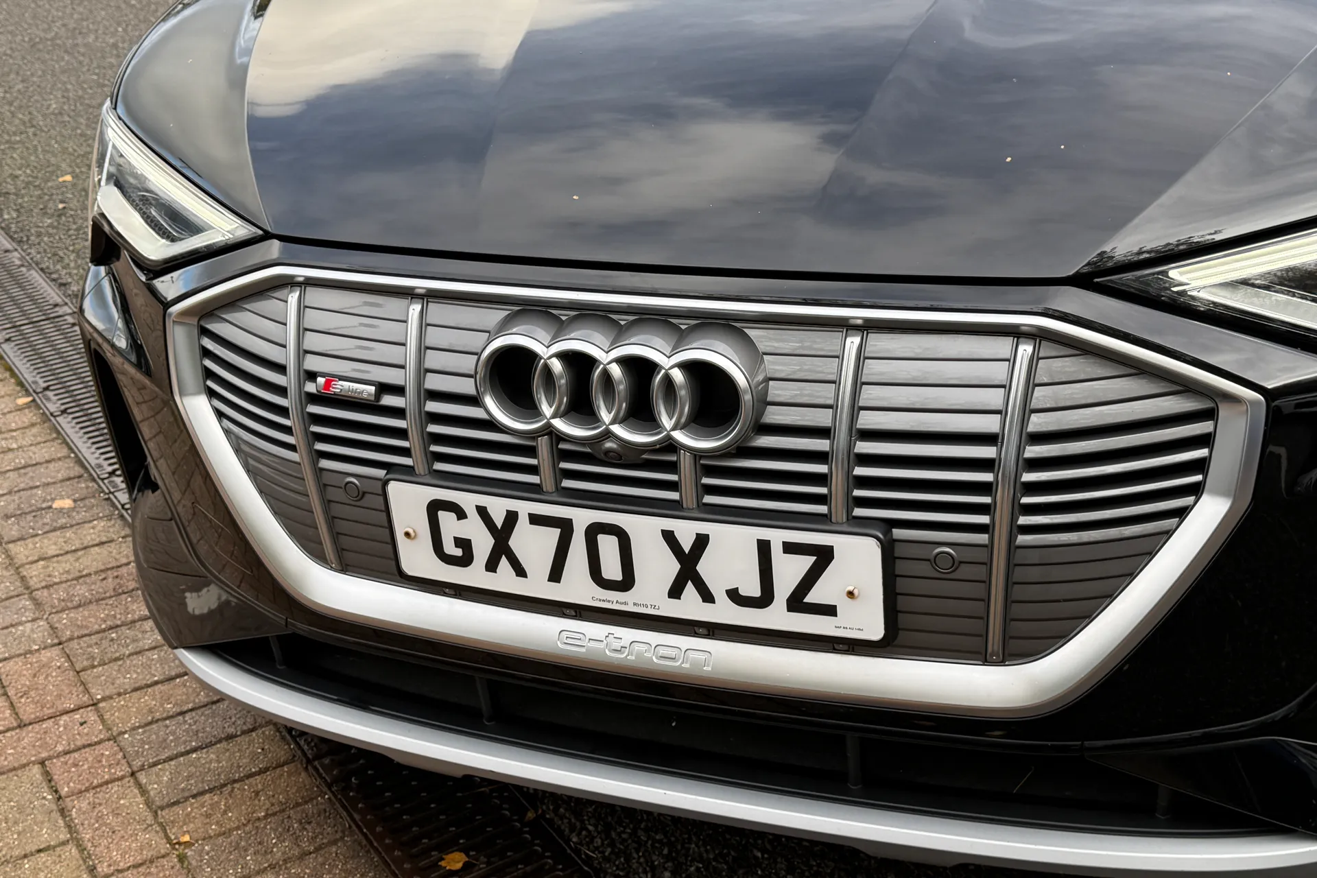 Audi e-tron thumbnail image number 23