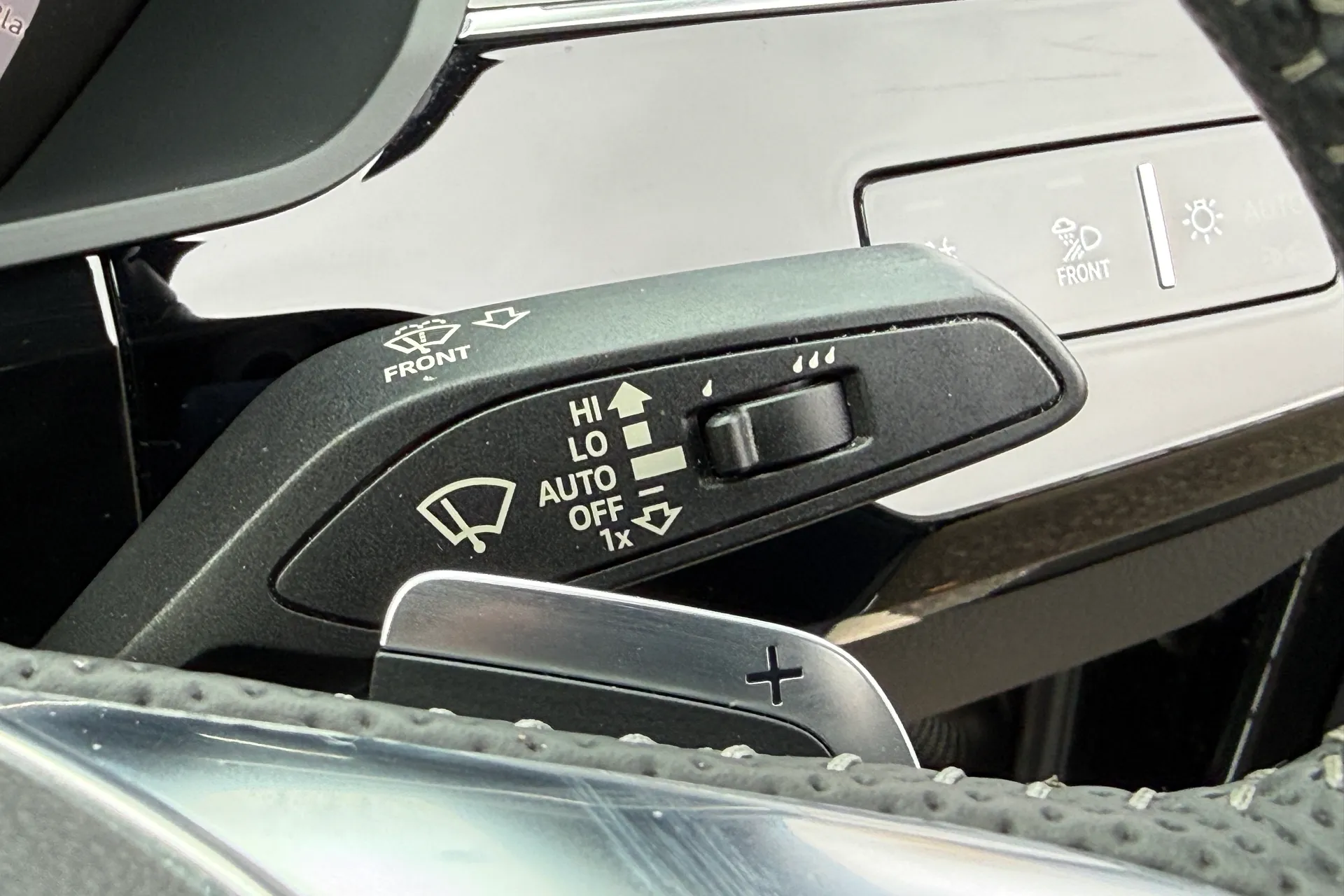 Audi e-tron thumbnail image number 50