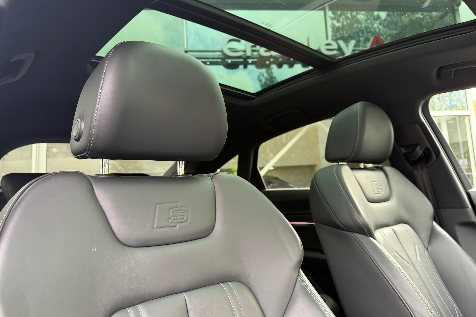 Audi e-tron thumbnail image number 39