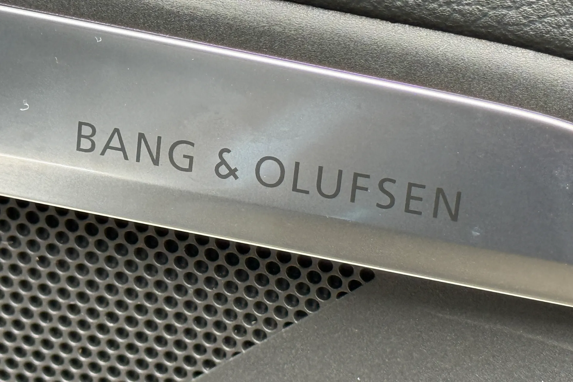 Audi e-tron thumbnail image number 43