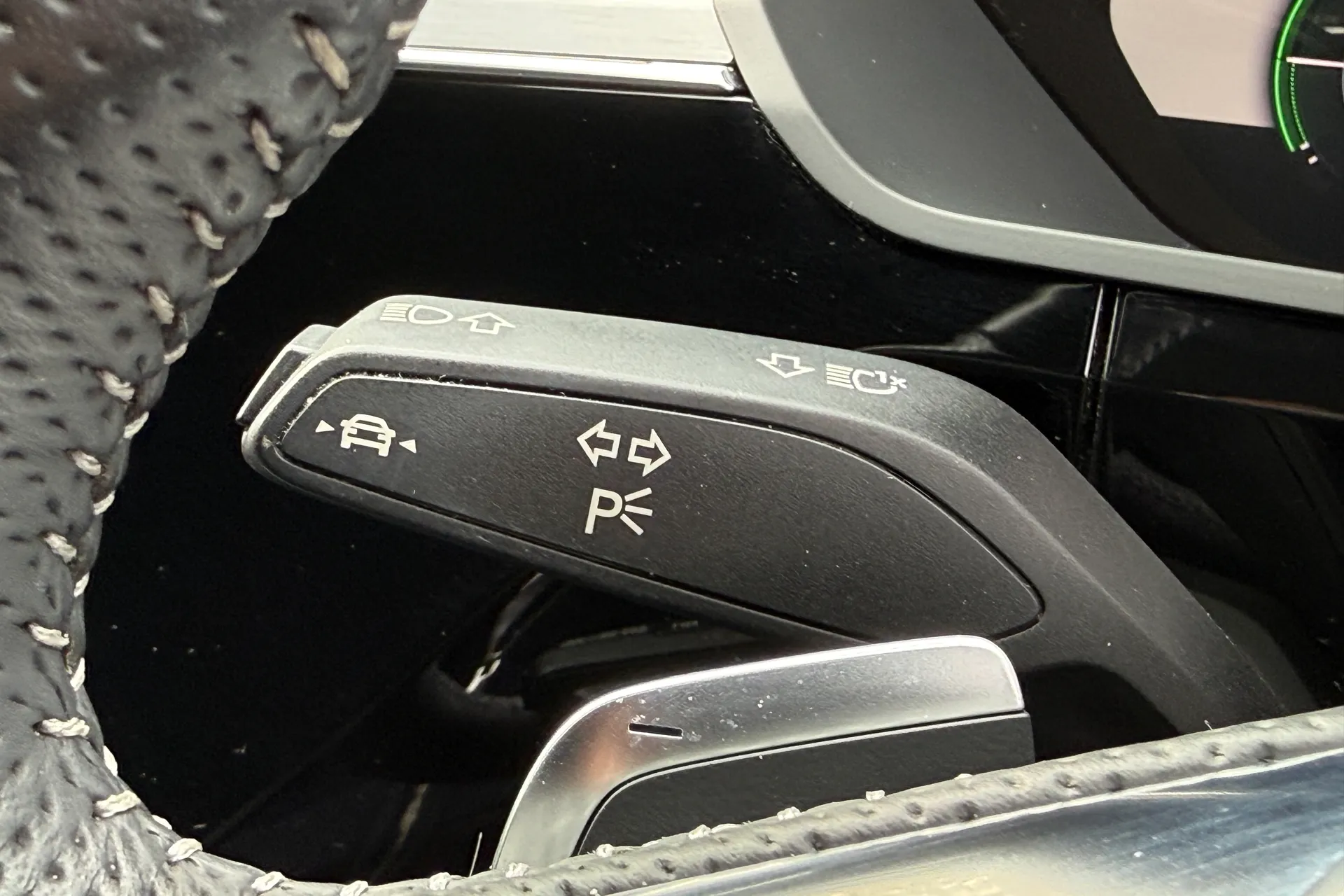 Audi e-tron thumbnail image number 49