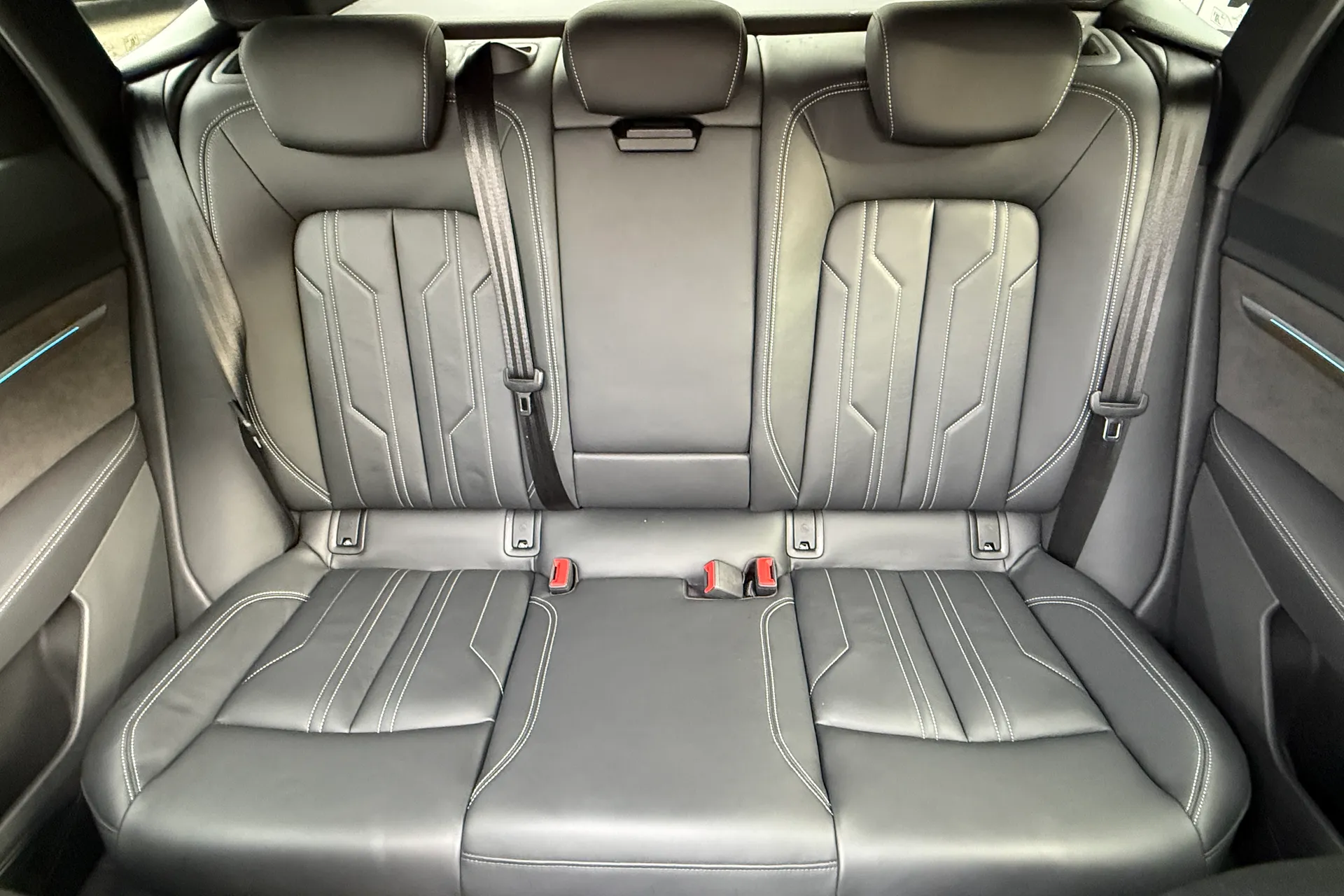 Audi e-tron thumbnail image number 61