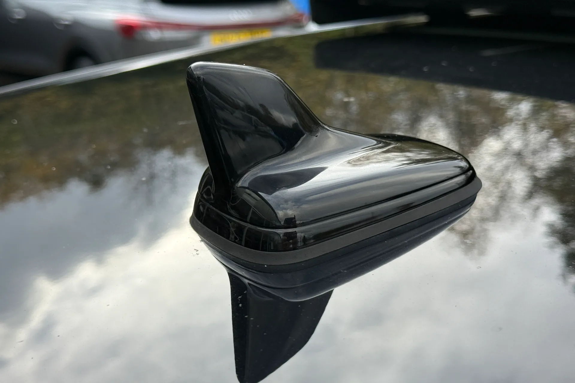 Audi e-tron thumbnail image number 26