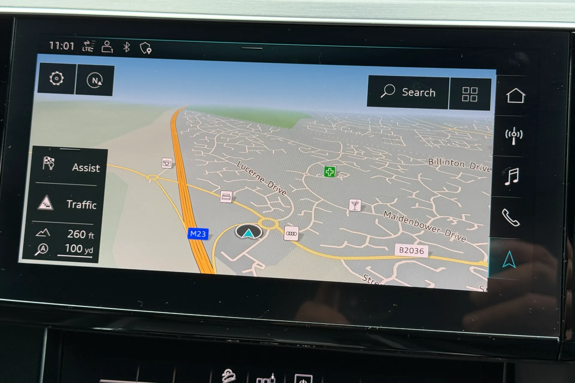 Audi e-tron thumbnail image number 3