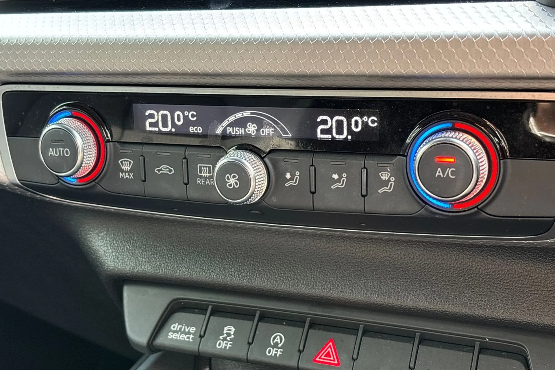 Audi A1 thumbnail image number 39