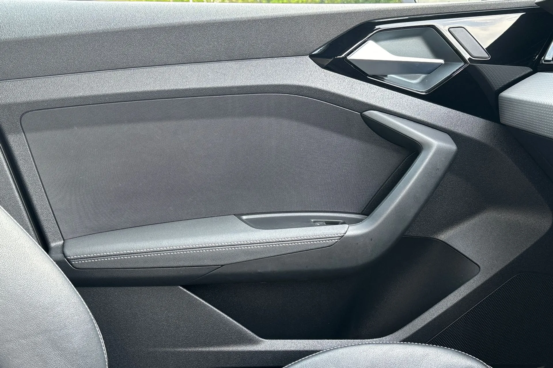 Audi A1 thumbnail image number 40