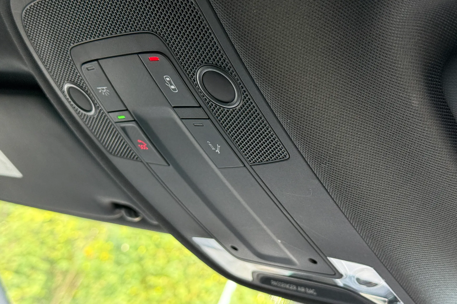 Audi Q3 thumbnail image number 15