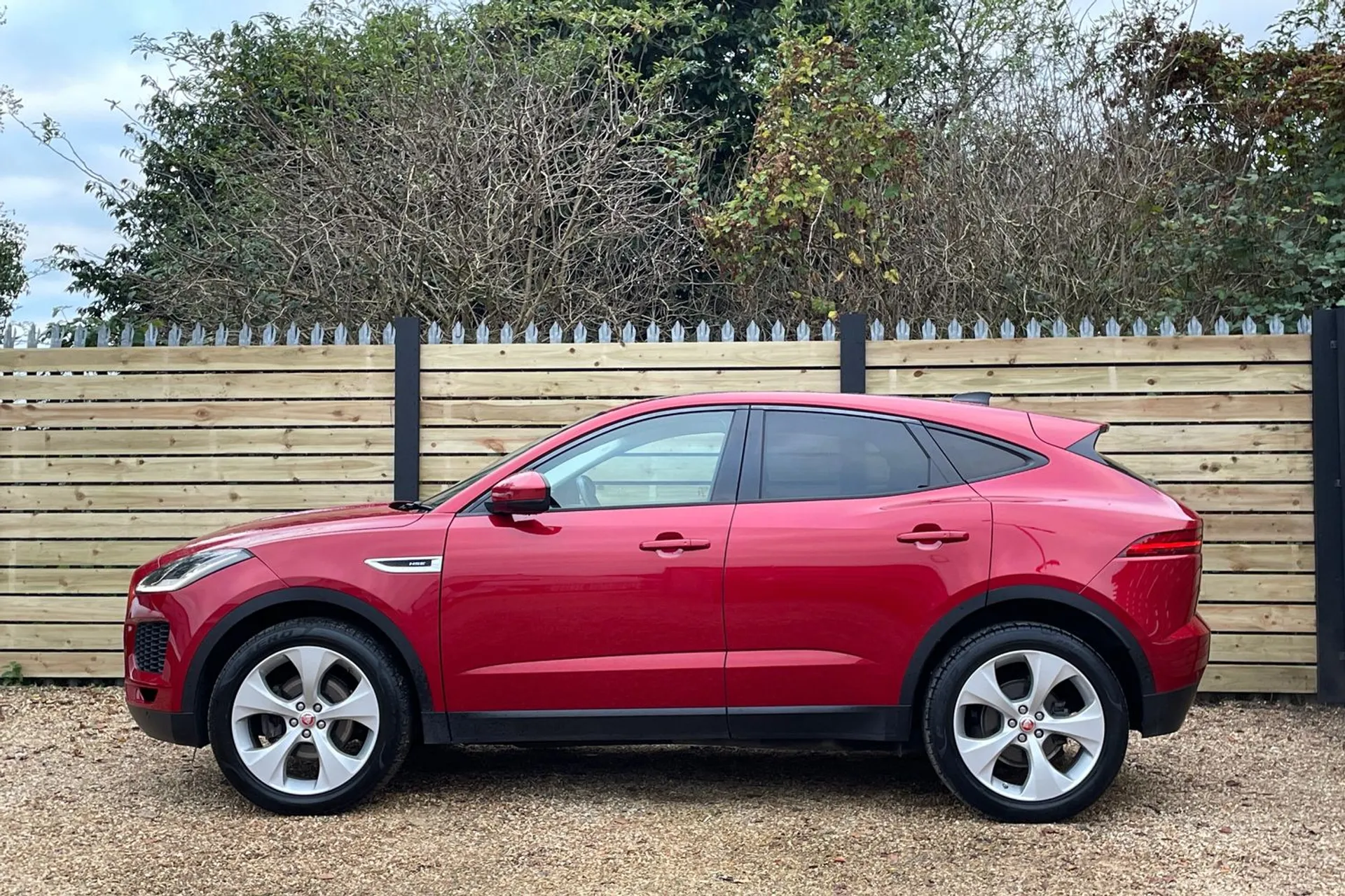 Jaguar E-PACE thumbnail image number 9