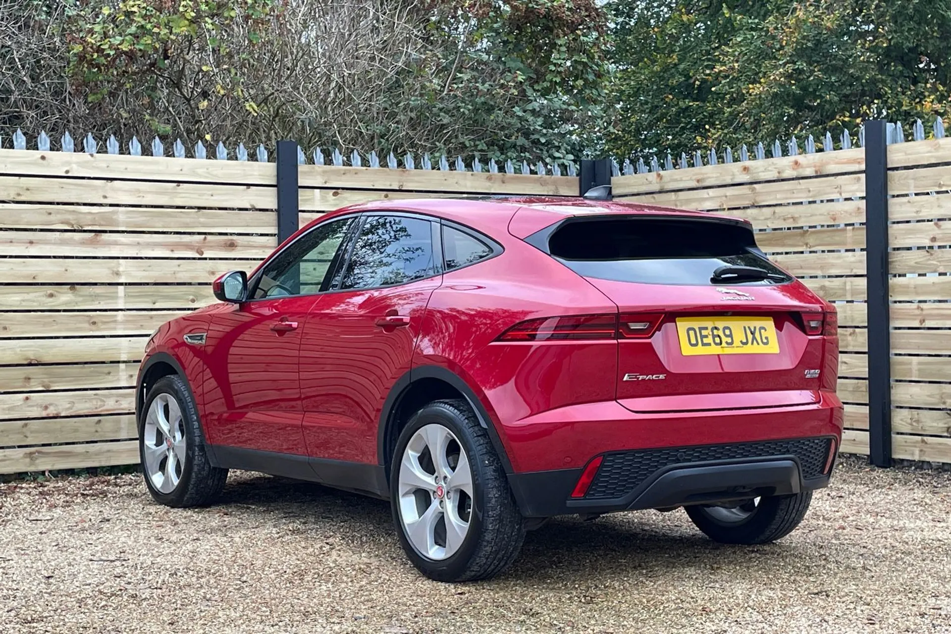 Jaguar E-PACE thumbnail image number 8