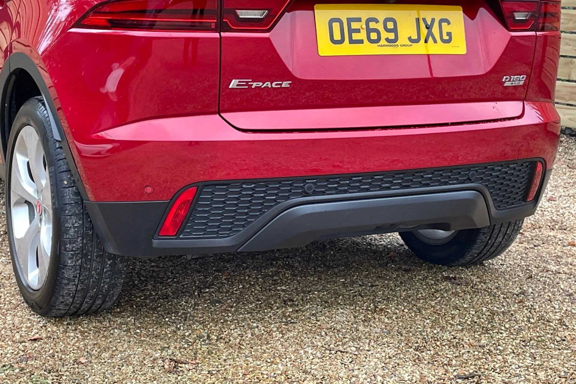 Jaguar E-PACE thumbnail image number 17