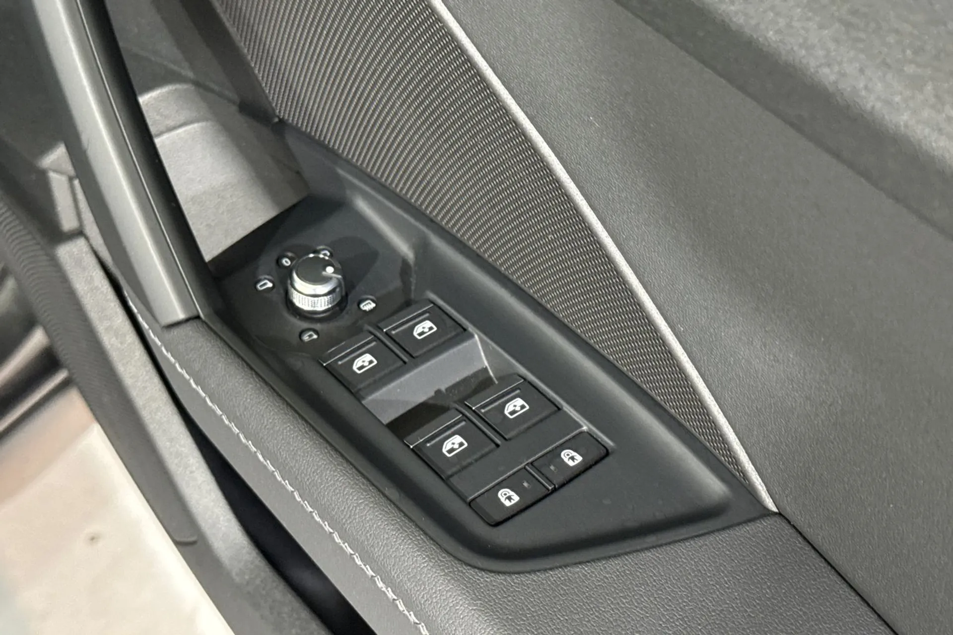 Audi A3 thumbnail image number 47