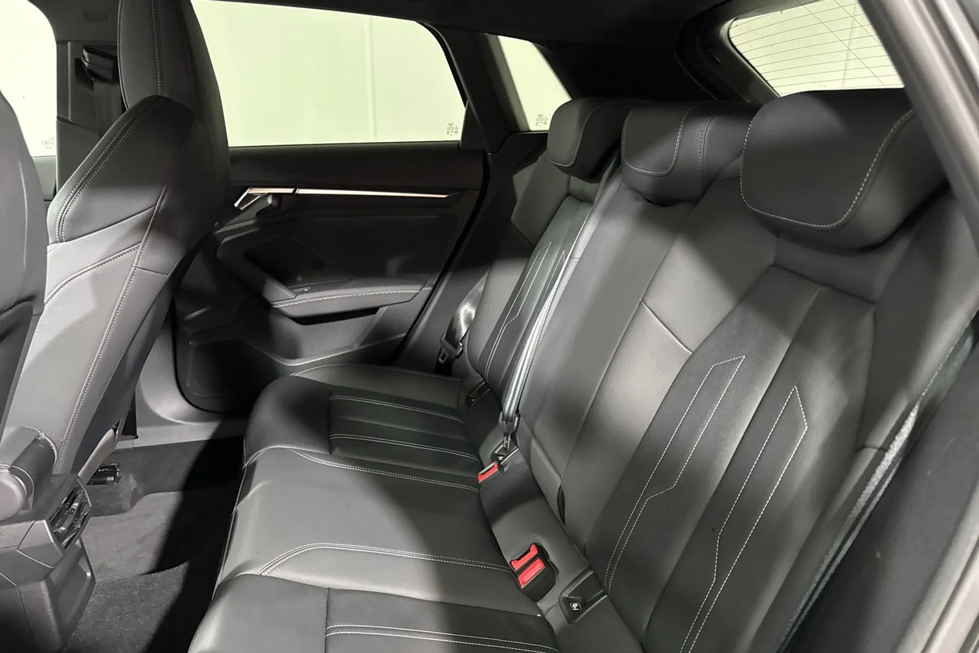 Audi A3 thumbnail image number 35