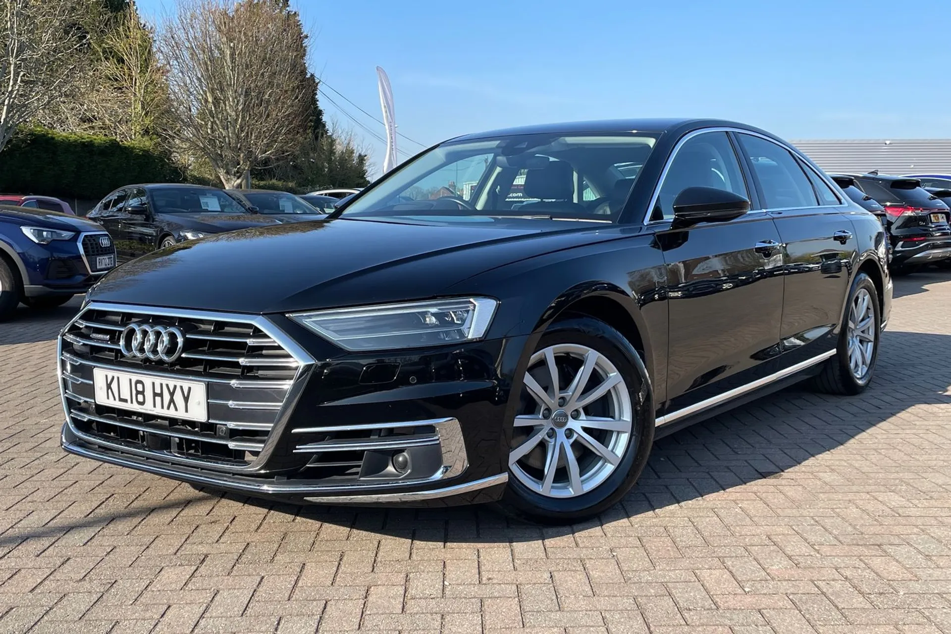Audi A8 thumbnail image number 22