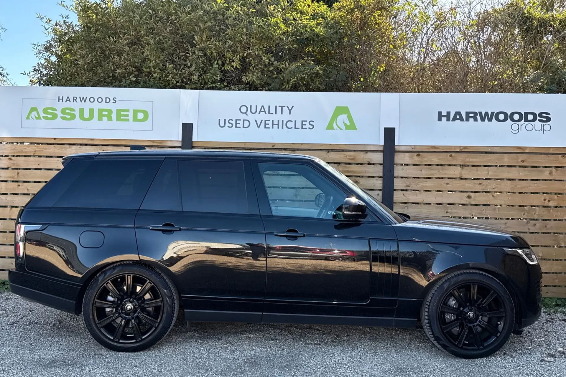 LAND ROVER RANGE ROVER thumbnail image number 2